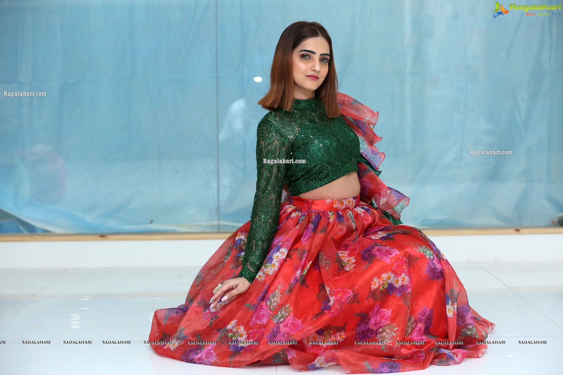 Pooja Thakur at Meenakshi The Royal Couture Grand Opening - HD Gallery