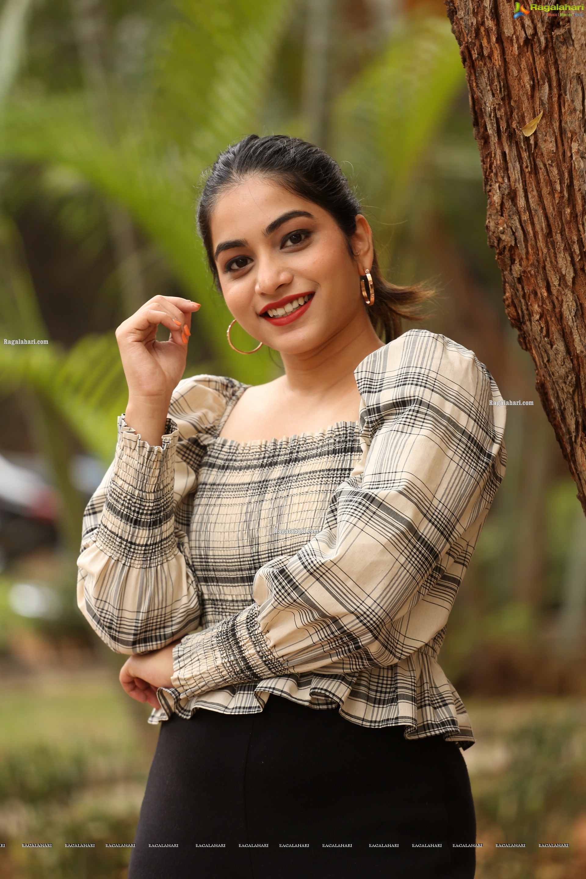 Punarnavi Bhupalam at Oka Chinna Viramam Press Meet - HD Gallery