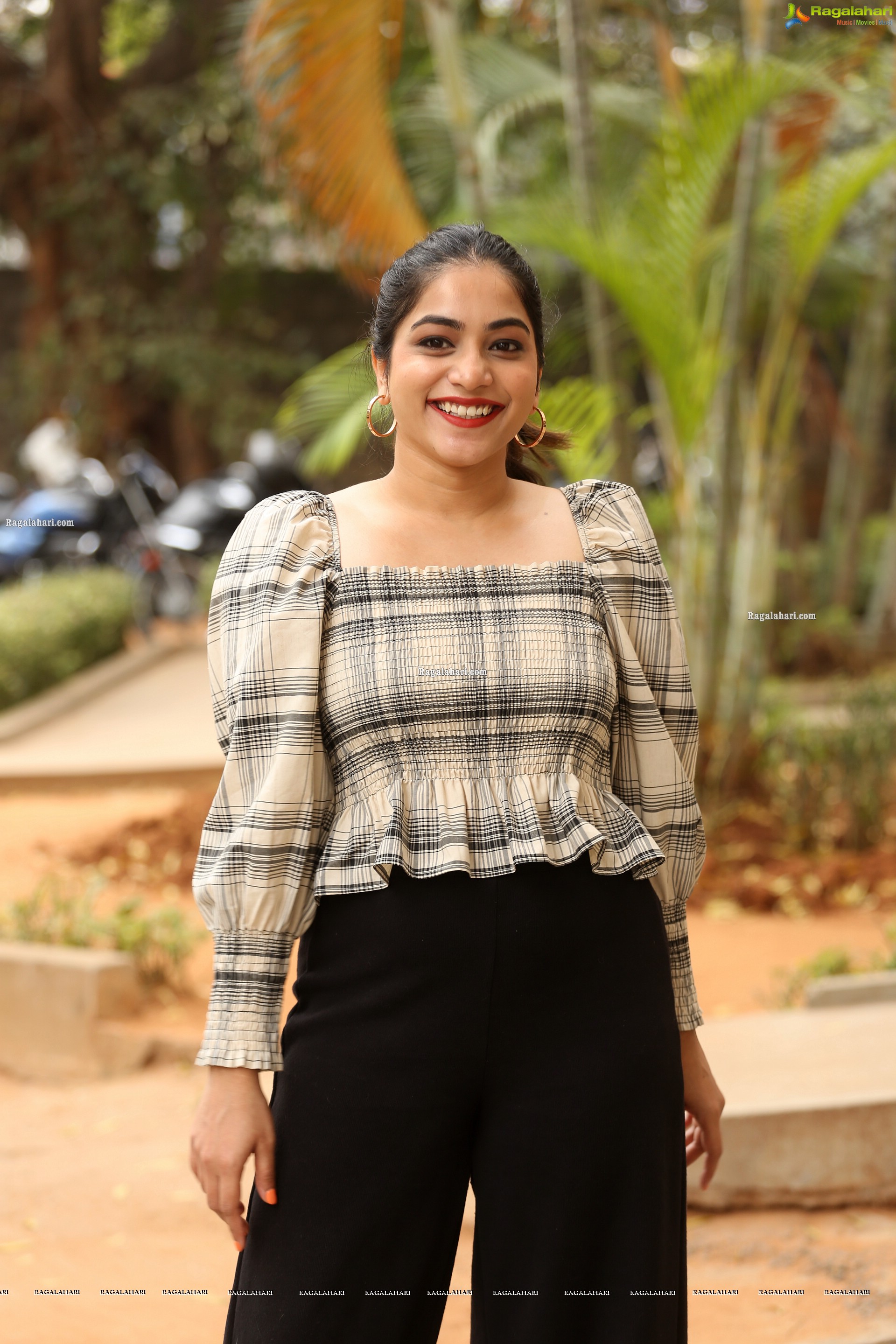 Punarnavi Bhupalam at Oka Chinna Viramam Press Meet - HD Gallery