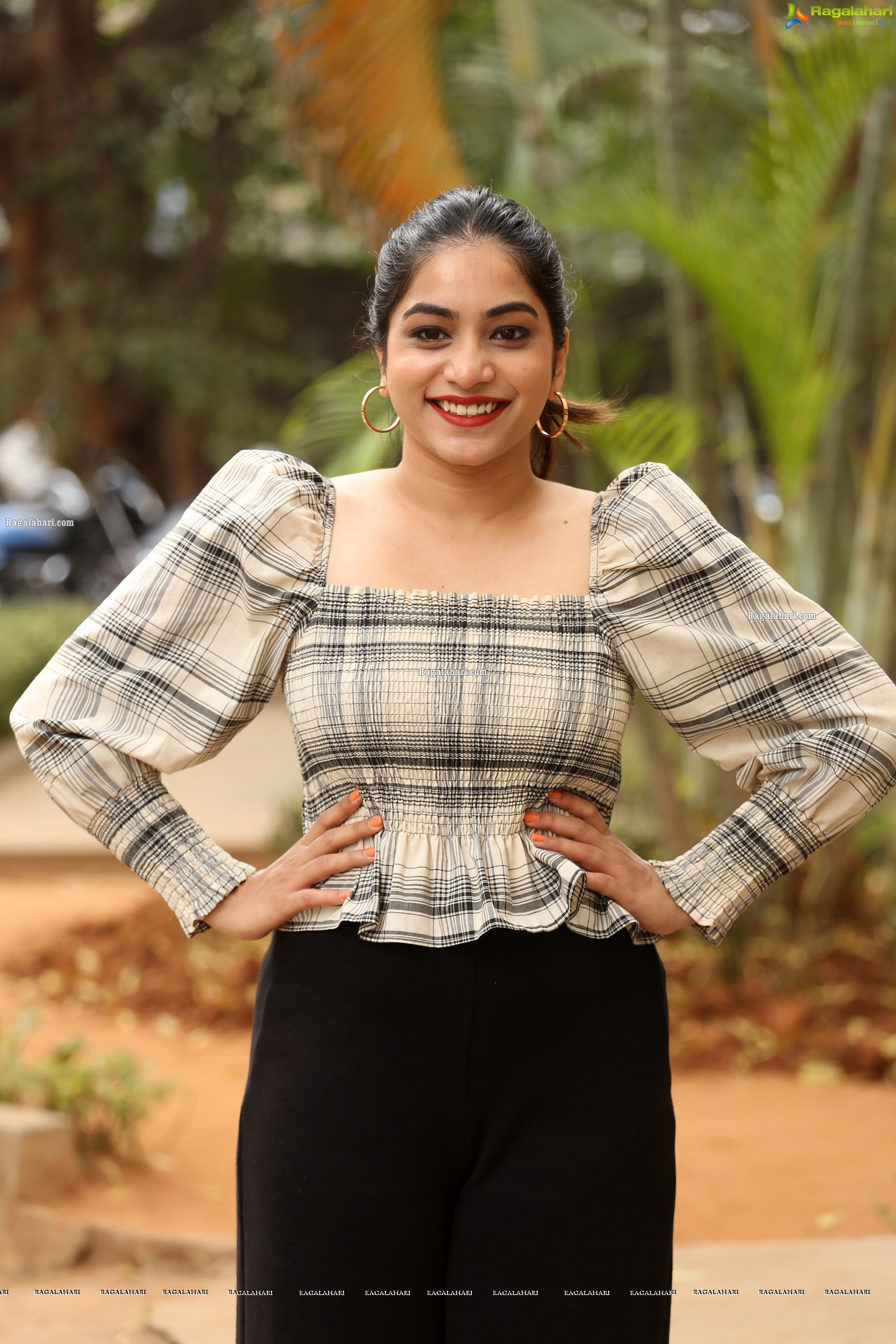 Punarnavi Bhupalam at Oka Chinna Viramam Press Meet - HD Gallery