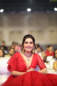 Raashi Khanna at World Famous Lover Pre-Release