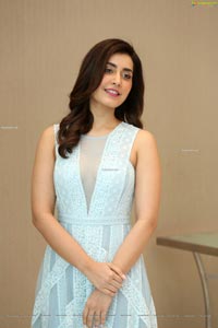 Raashi Khanna at World Famous Lover Trailer Launch