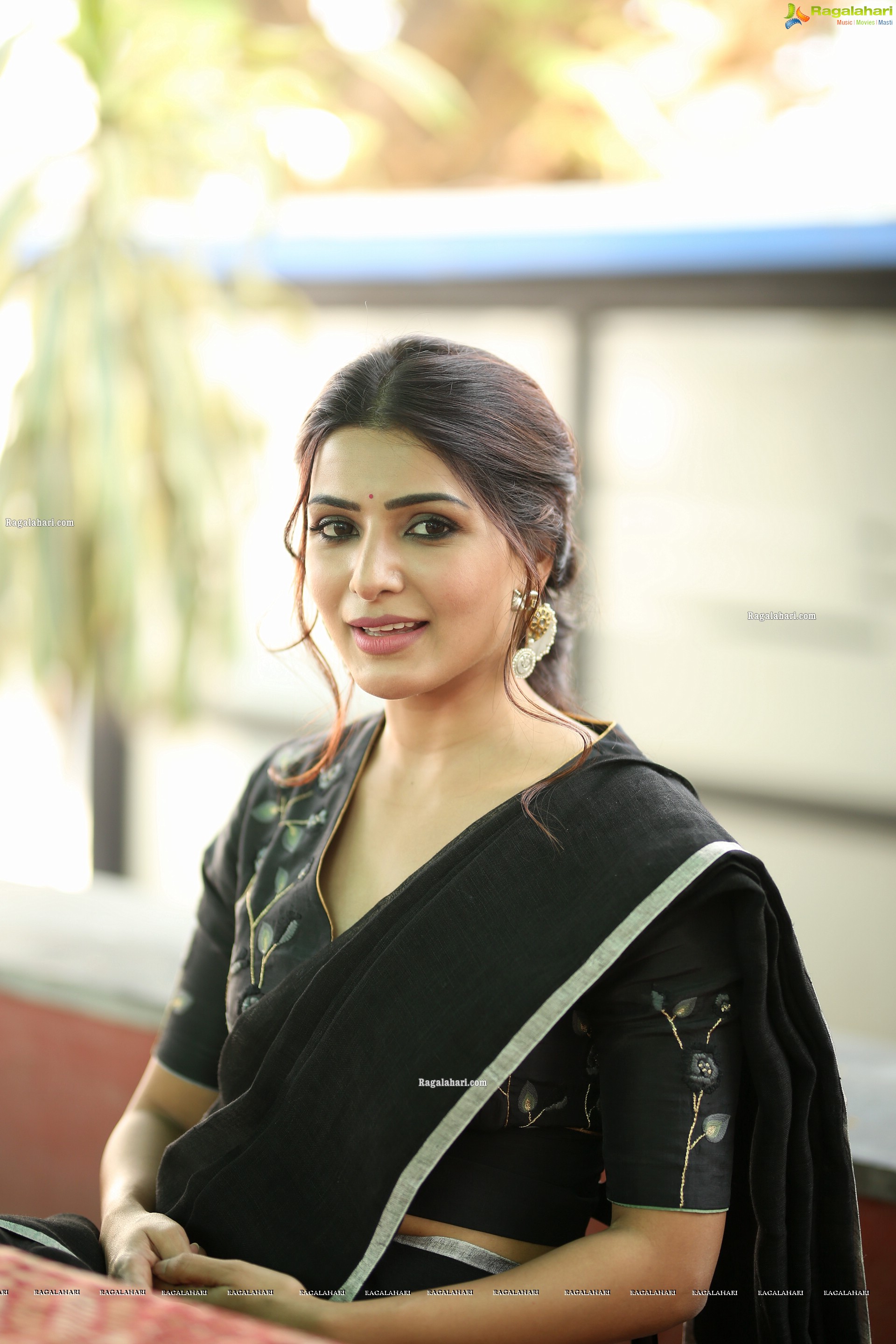 Samantha Akkineni at Jaanu Movie Interview - HD Gallery