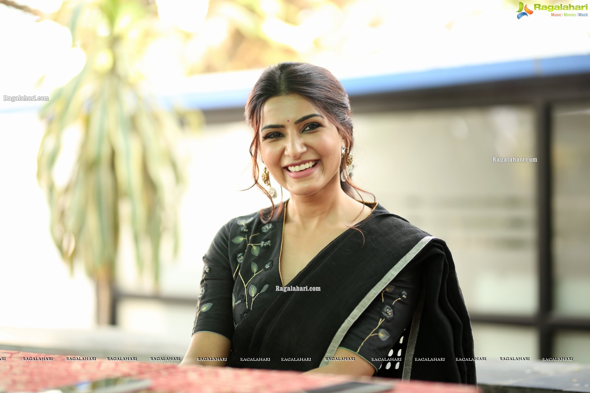 Samantha Akkineni at Jaanu Movie Interview - HD Gallery