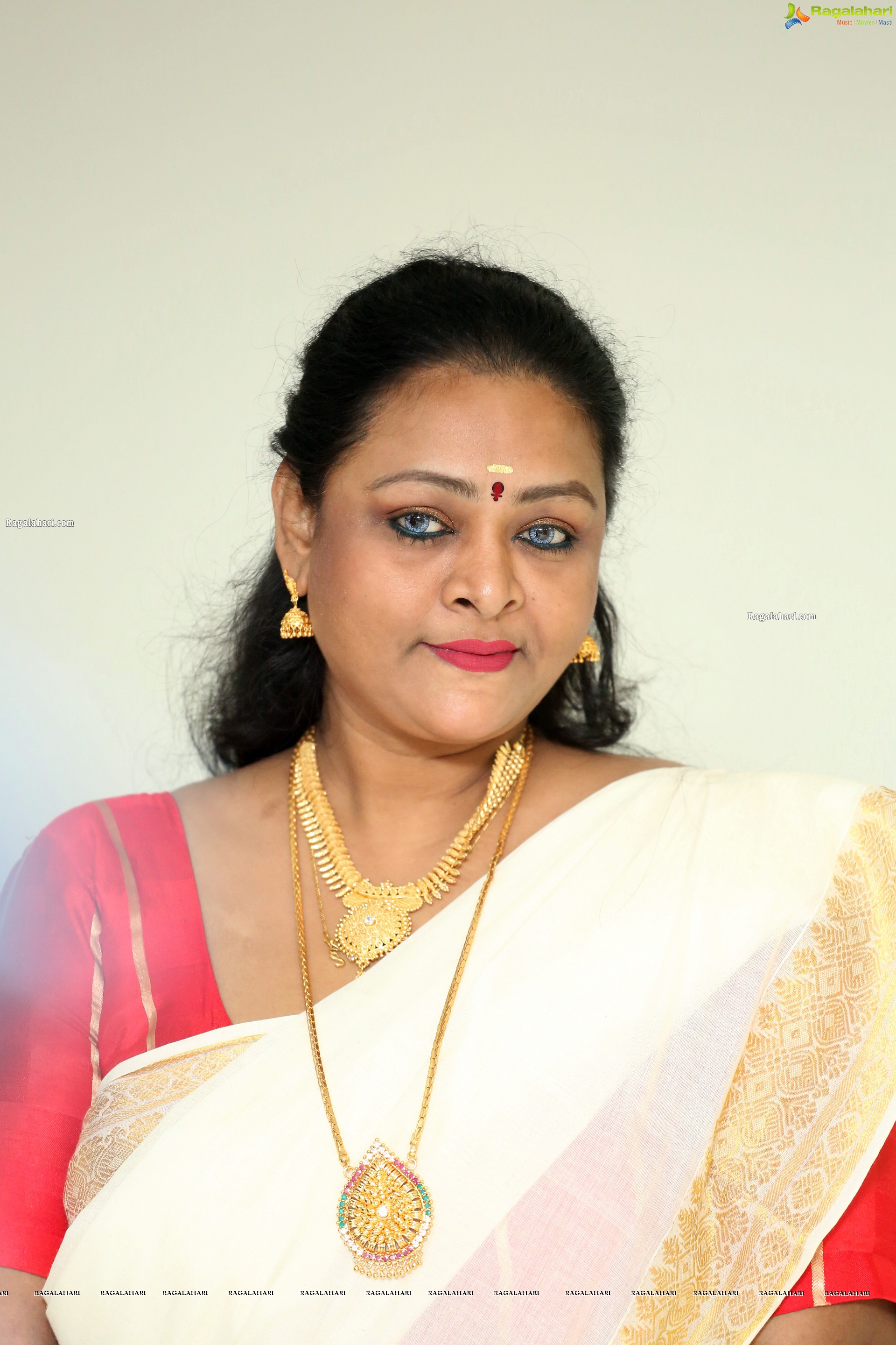 Shakeela at Shakeela Rasina Motta Modati Kutumba Katha Chitram Press Meet