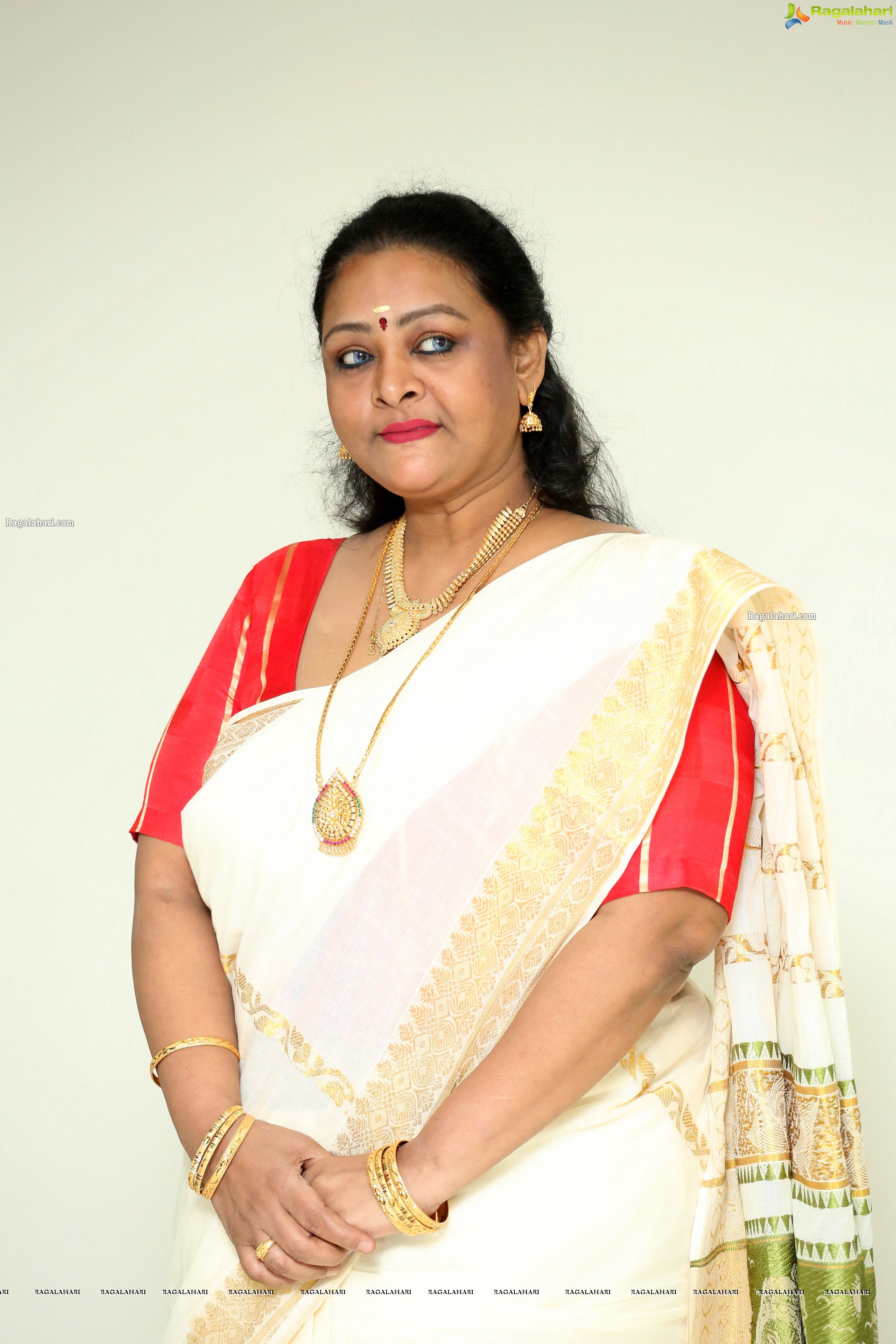 Shakeela at Shakeela Rasina Motta Modati Kutumba Katha Chitram Press Meet