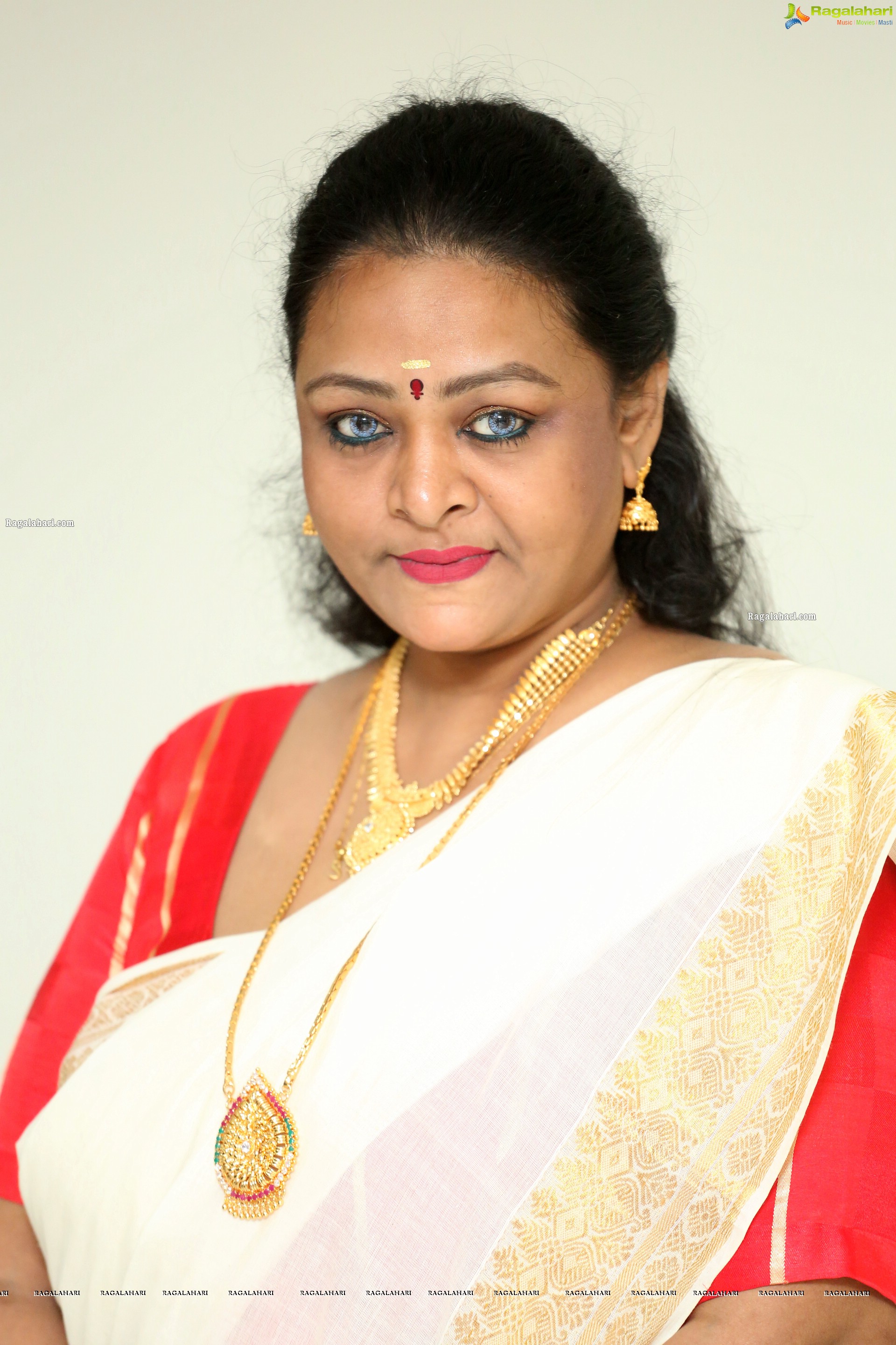 Shakeela at Shakeela Rasina Motta Modati Kutumba Katha Chitram Press Meet