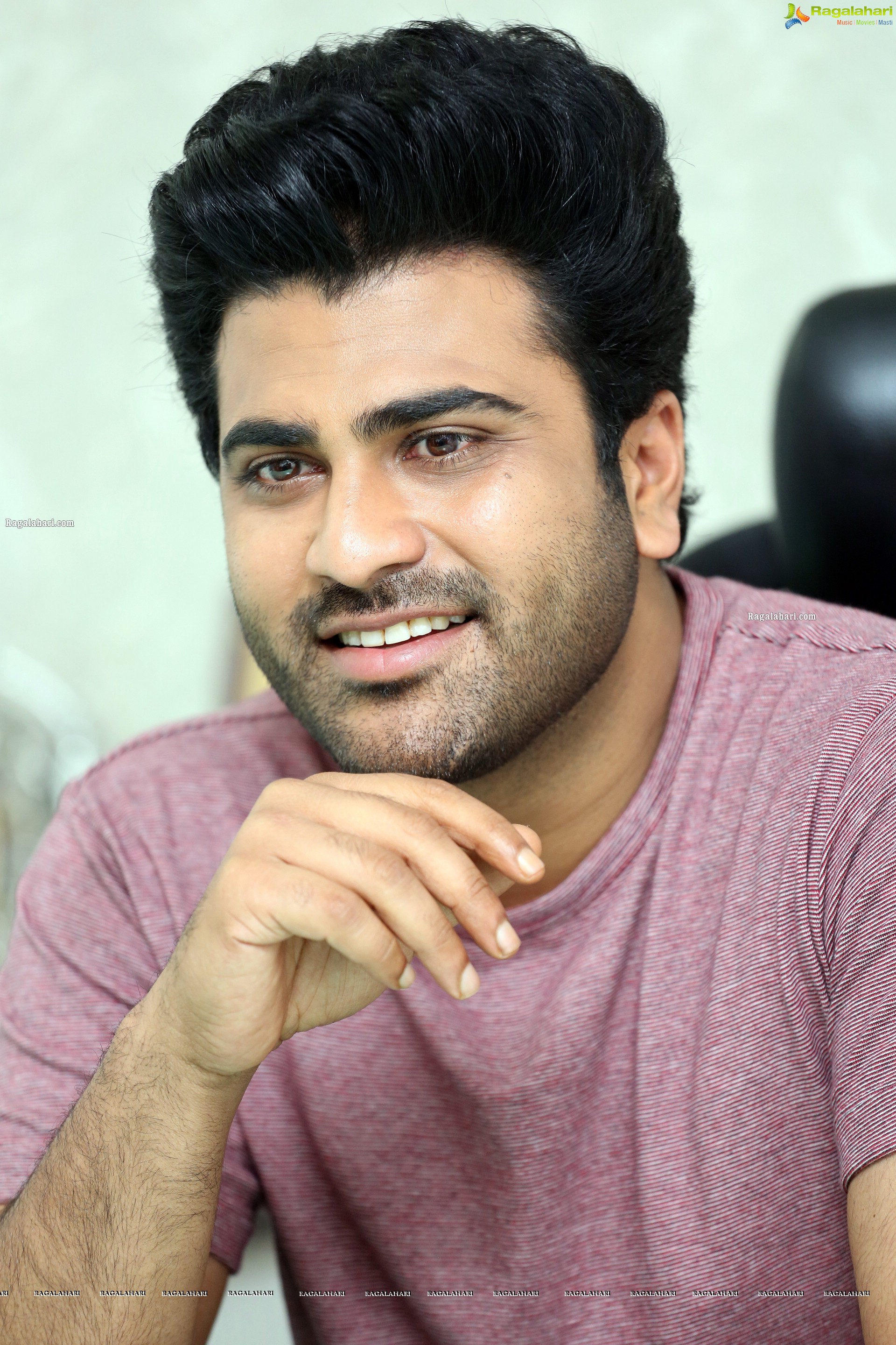 Sharwanand at Jaanu Movie Interview - HD Gallery