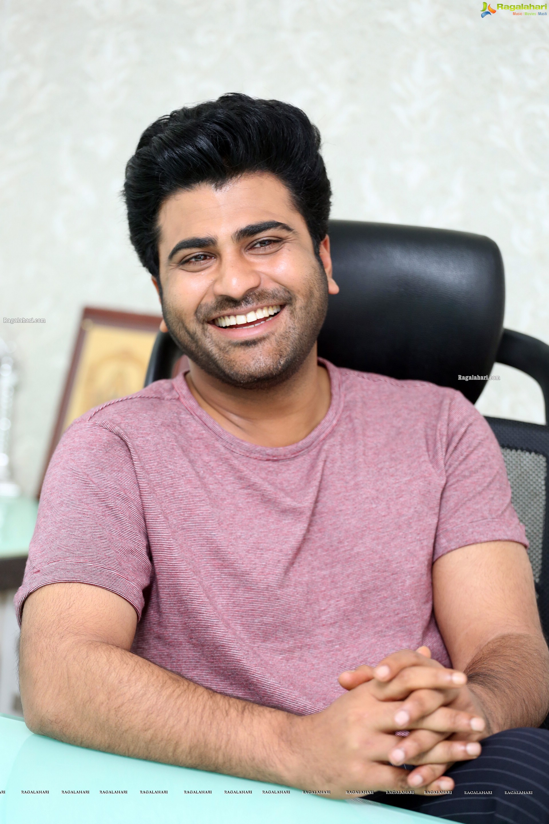 Sharwanand at Jaanu Movie Interview - HD Gallery