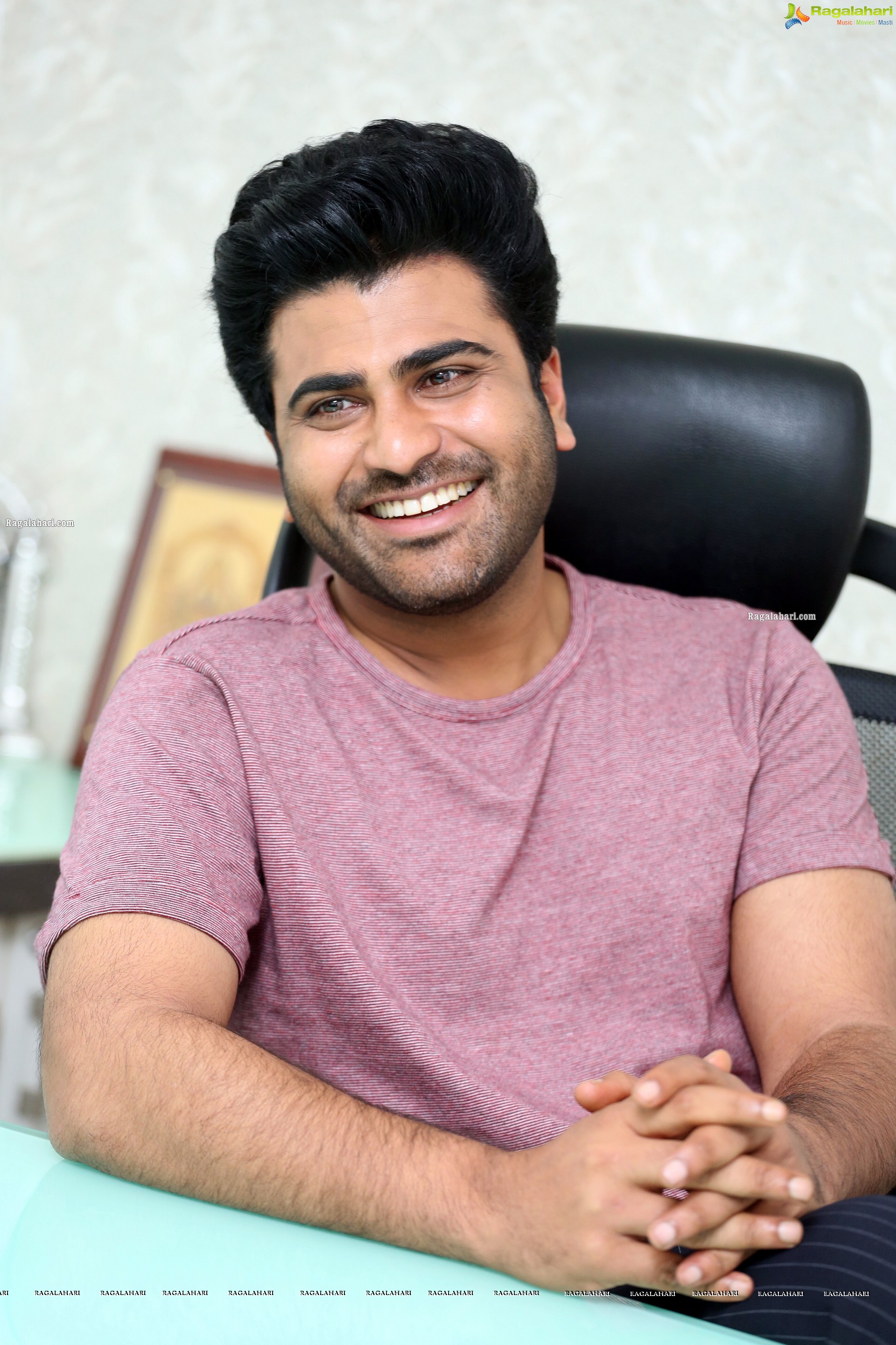 Sharwanand at Jaanu Movie Interview - HD Gallery