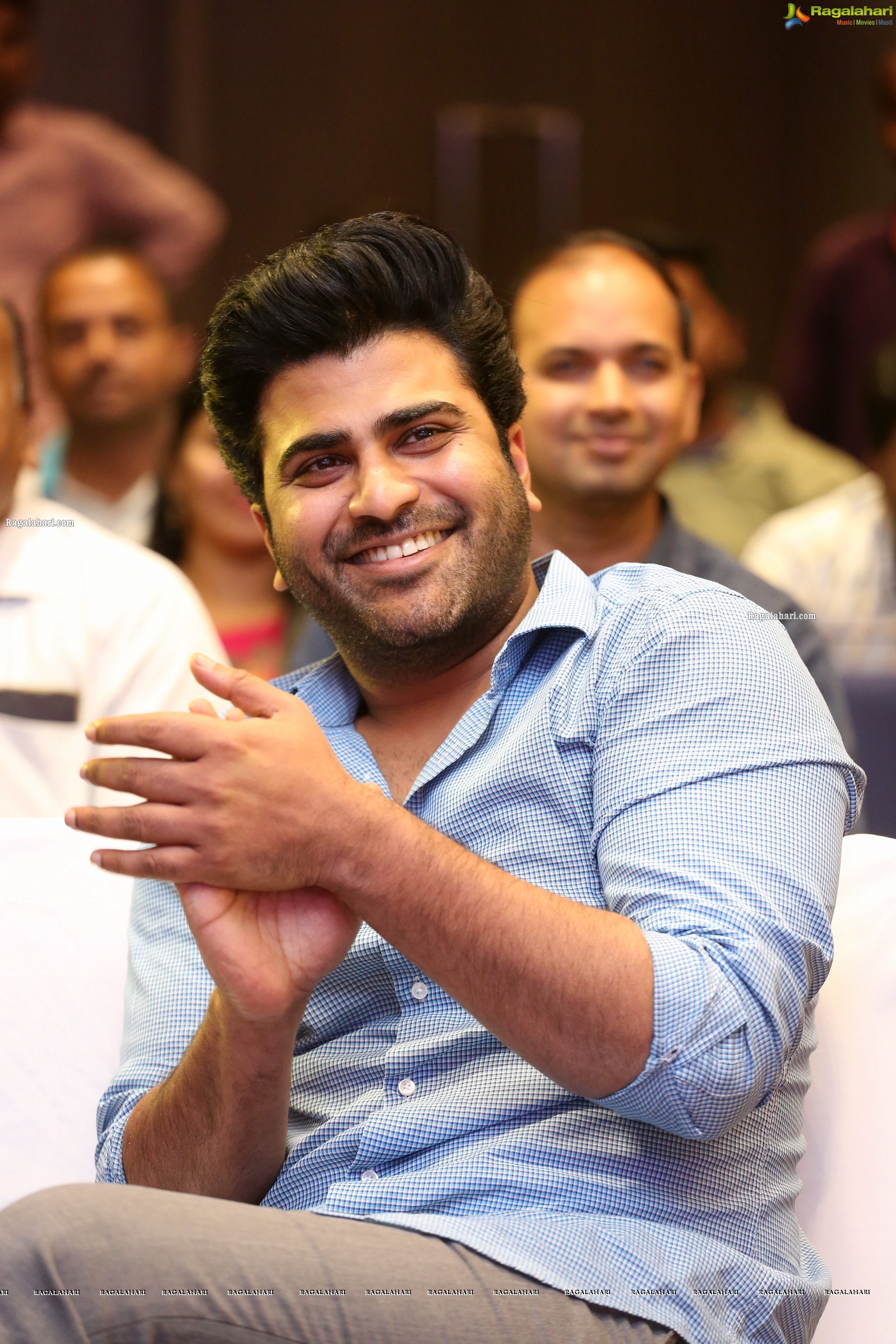 Sharwanand at Jaanu Movie Thank You Meet - HD Gallery