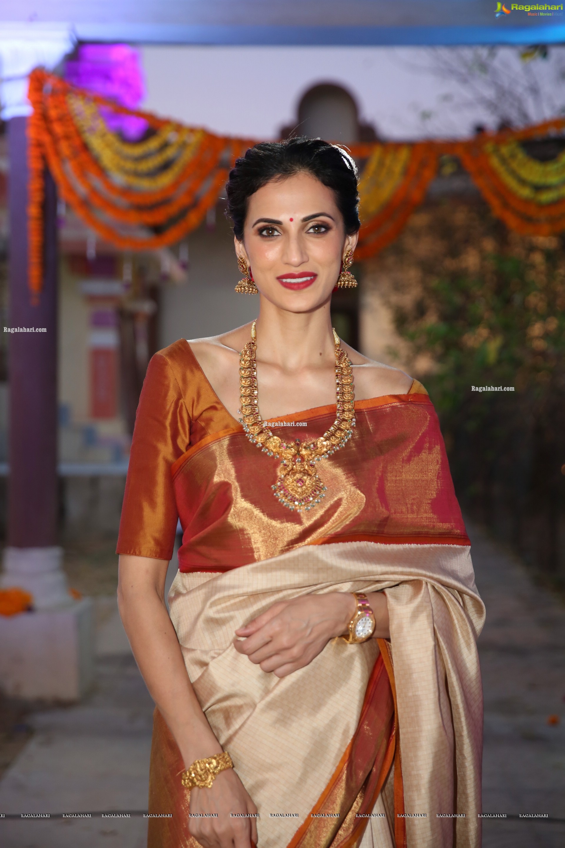 Shilpa Reddy @ Gudi Sambaralu at Dharampuri Kshetram - HD Gallery