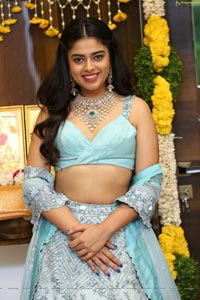 Siddhi Idnani at Alankar Makeup Studio