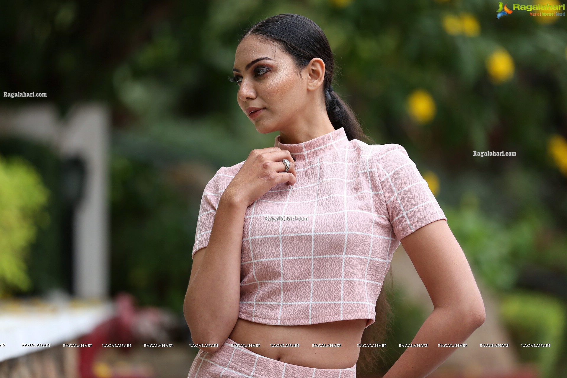 Simran Saniya at Fashion Fiesta Fashion Show - A Walk For a Cause - HD Gallery