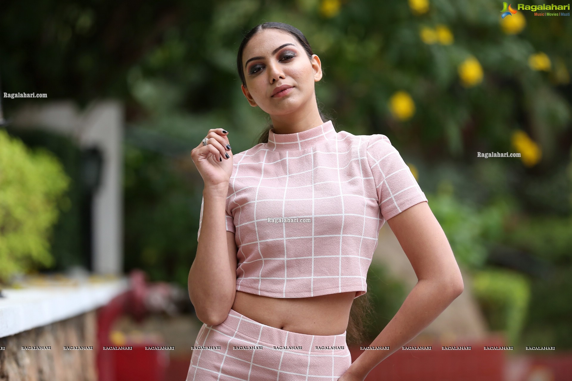 Simran Saniya at Fashion Fiesta Fashion Show - A Walk For a Cause - HD Gallery