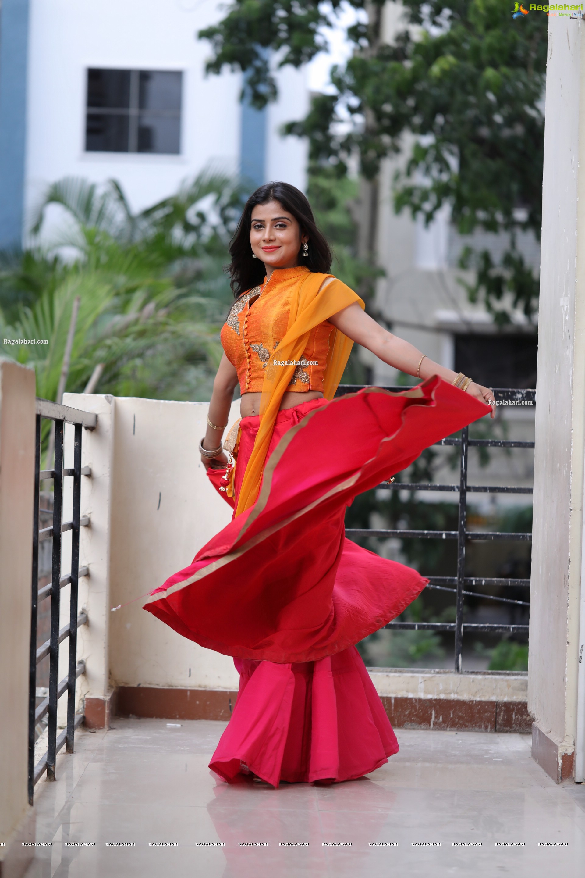 Sri Pallavi Stills From Asalu Em Jarigindhante Movie