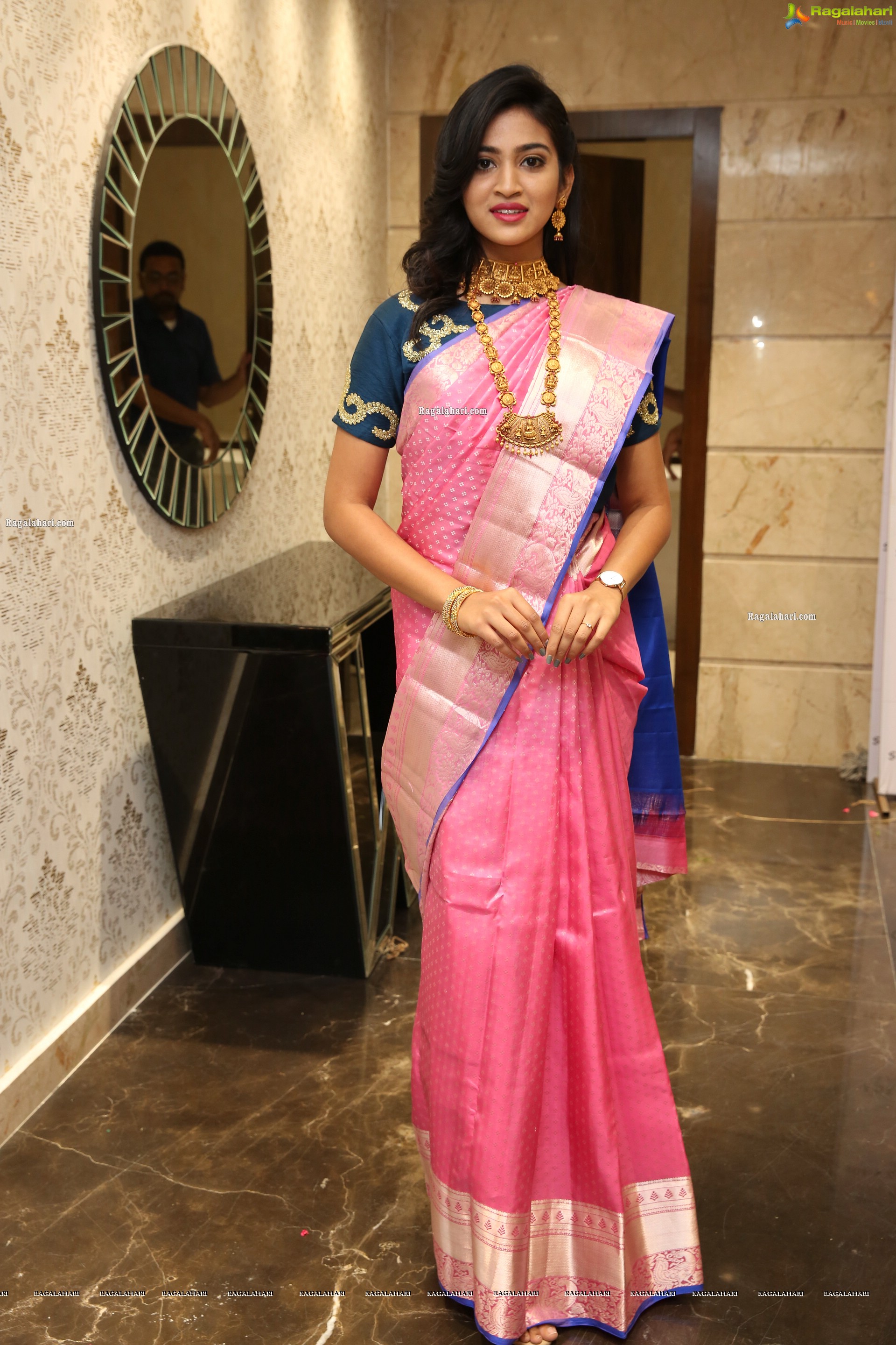 Vakshika Latha at Manepally Jewellers Silverware Section Launch at Its Dilsukhnagar Store - HD Gallery