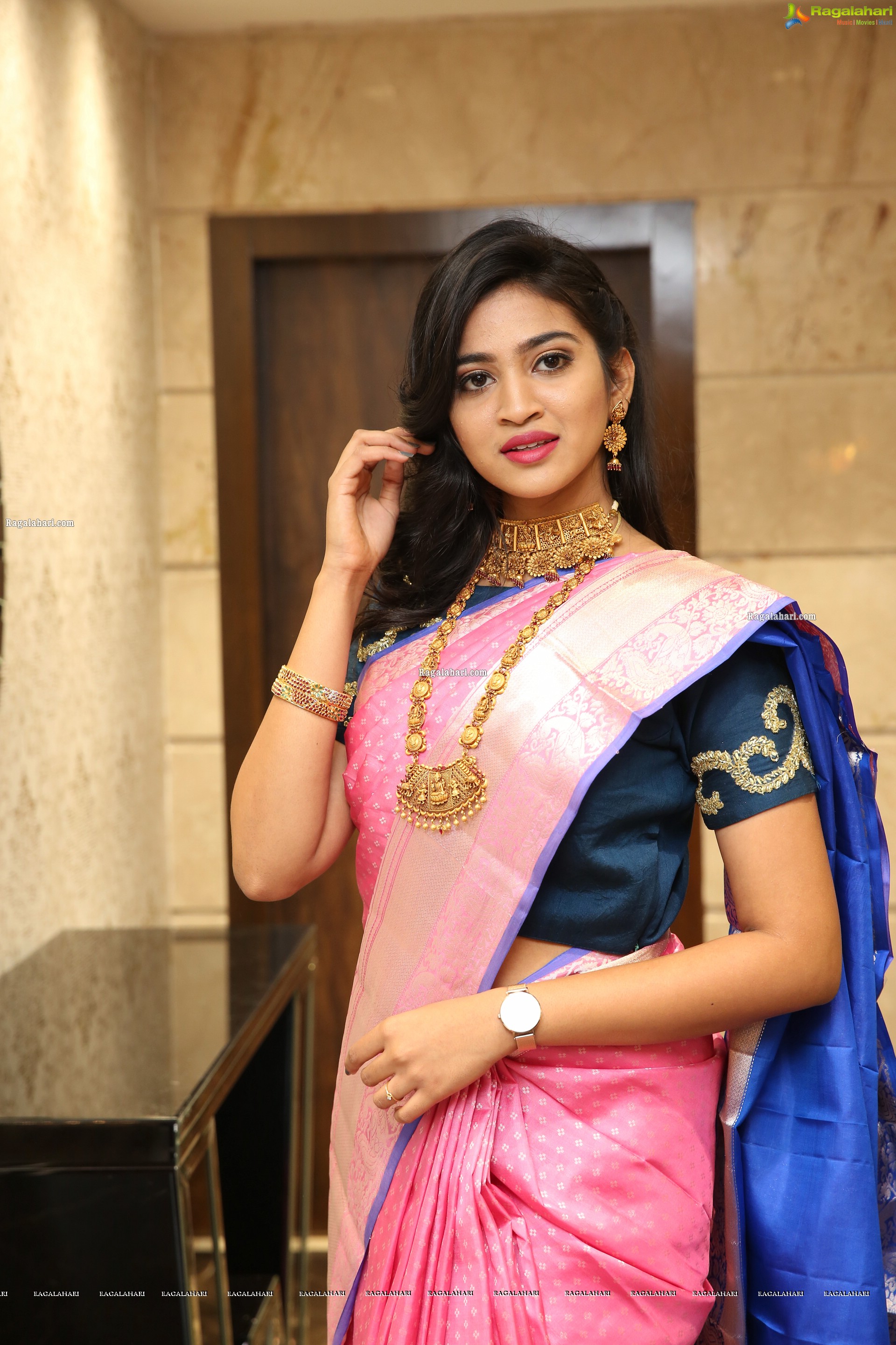 Vakshika Latha at Manepally Jewellers Silverware Section Launch at Its Dilsukhnagar Store - HD Gallery