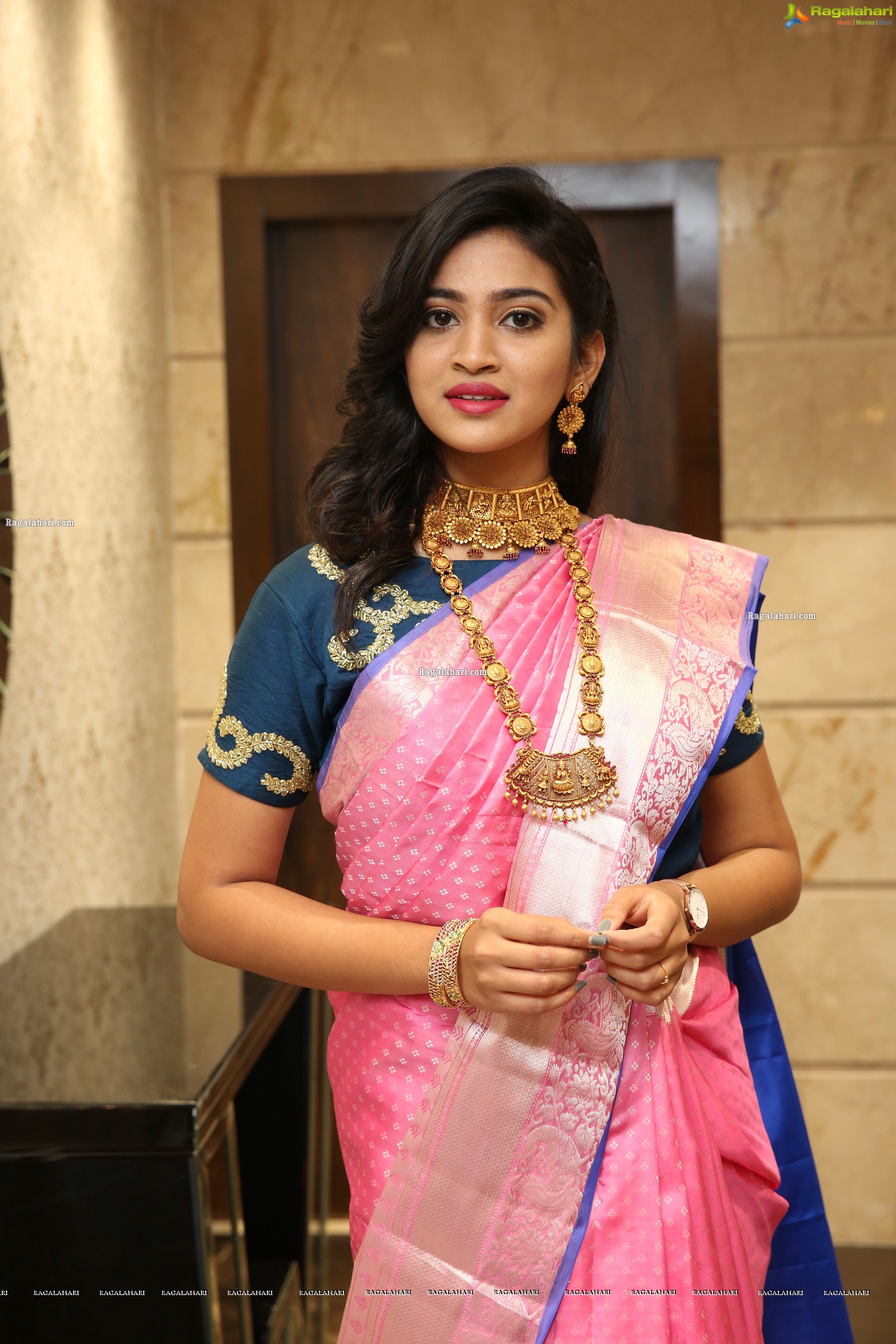 Vakshika Latha at Manepally Jewellers Silverware Section Launch at Its Dilsukhnagar Store - HD Gallery