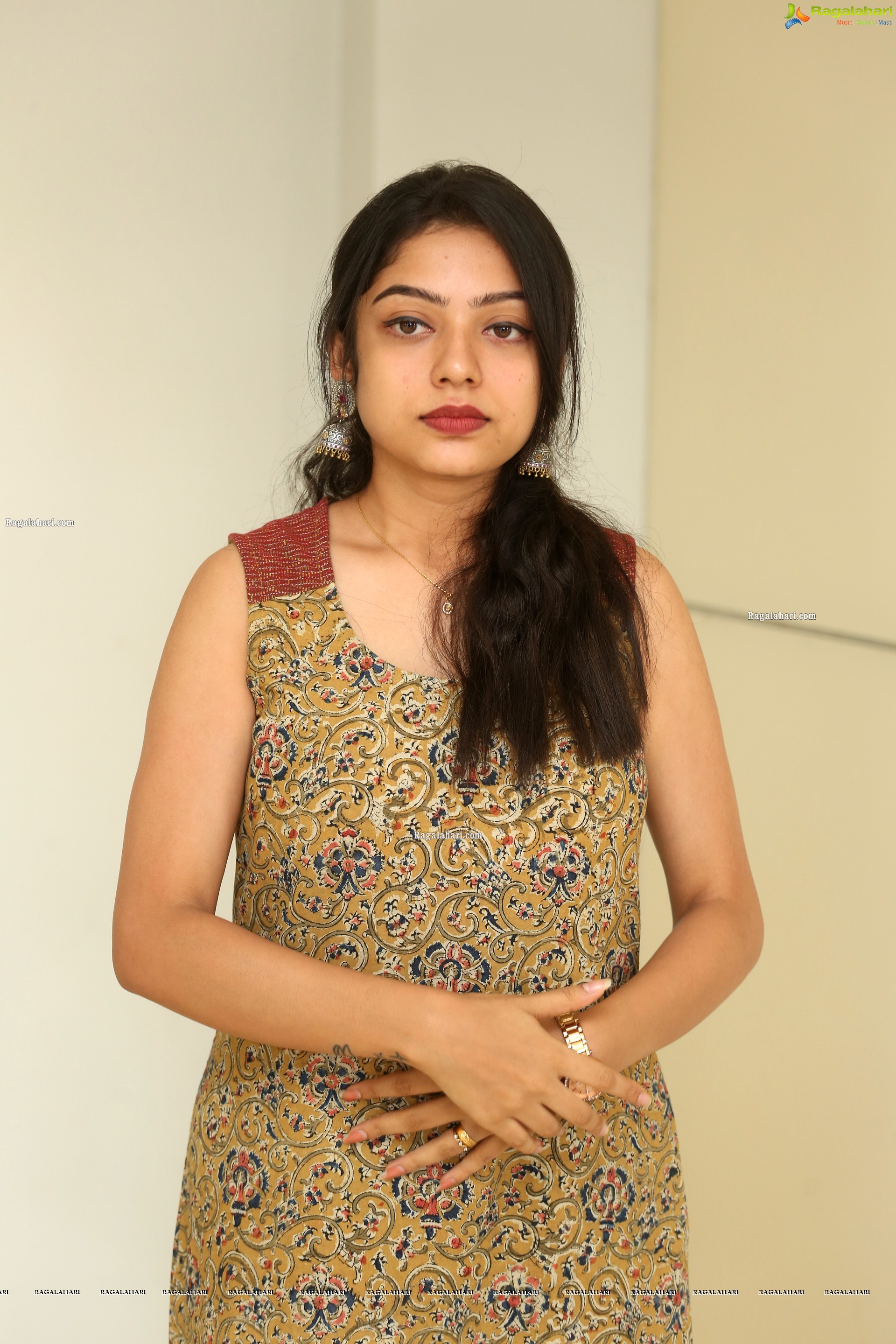 Varsha Bollamma at Choosi Choodangane Team Meet - HD Gallery