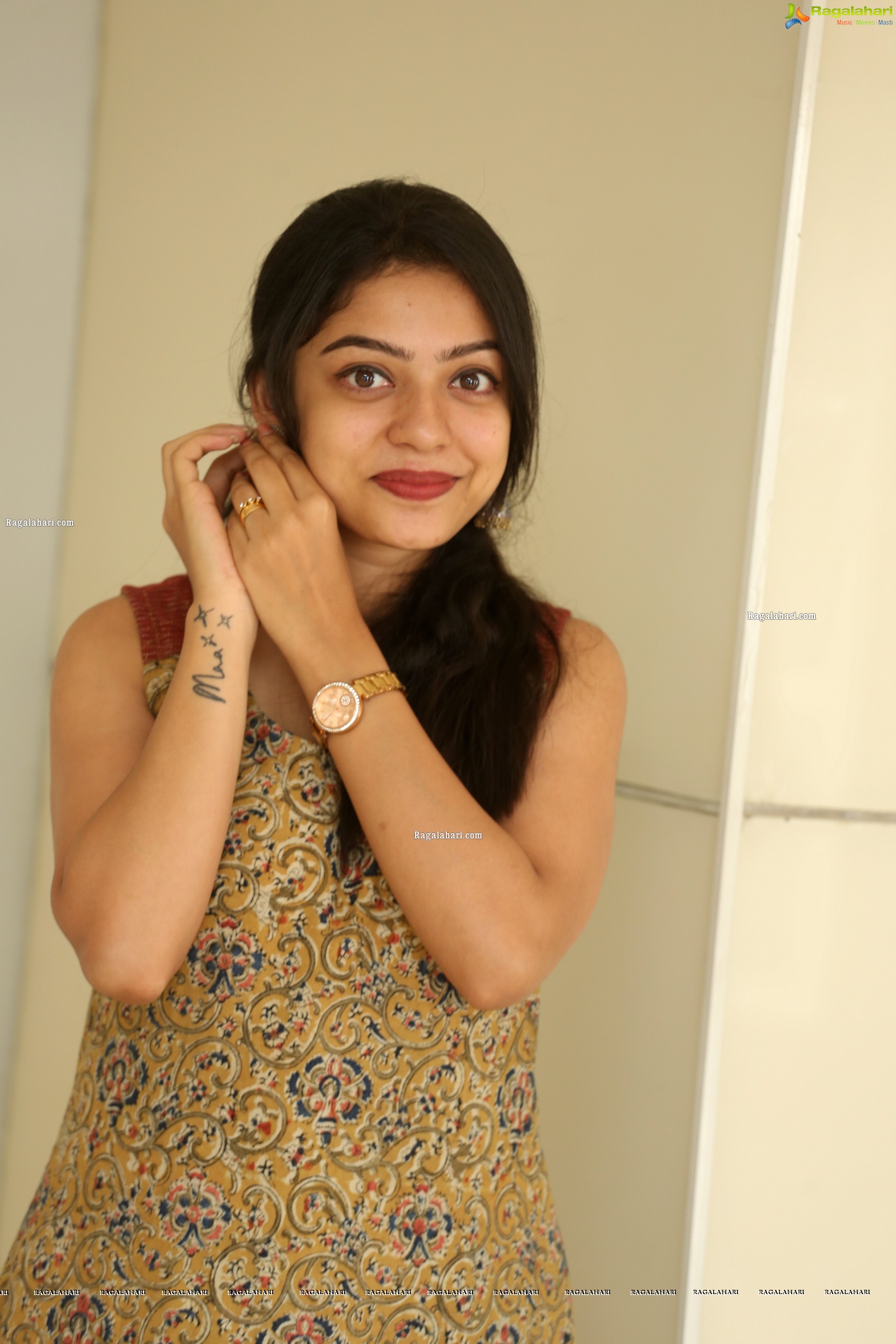 Varsha Bollamma at Choosi Choodangane Team Meet - HD Gallery