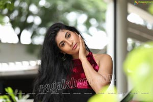 Saafi Kaur Ragalahari Exclusive Photoshoot