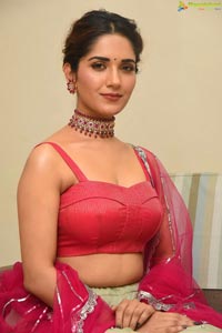 Ruhani Sharma at HIT Pre-Release Event