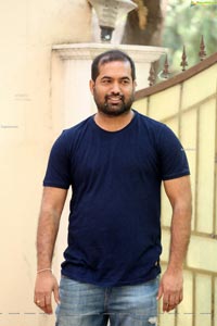 Director Suresh Thirumur Photos