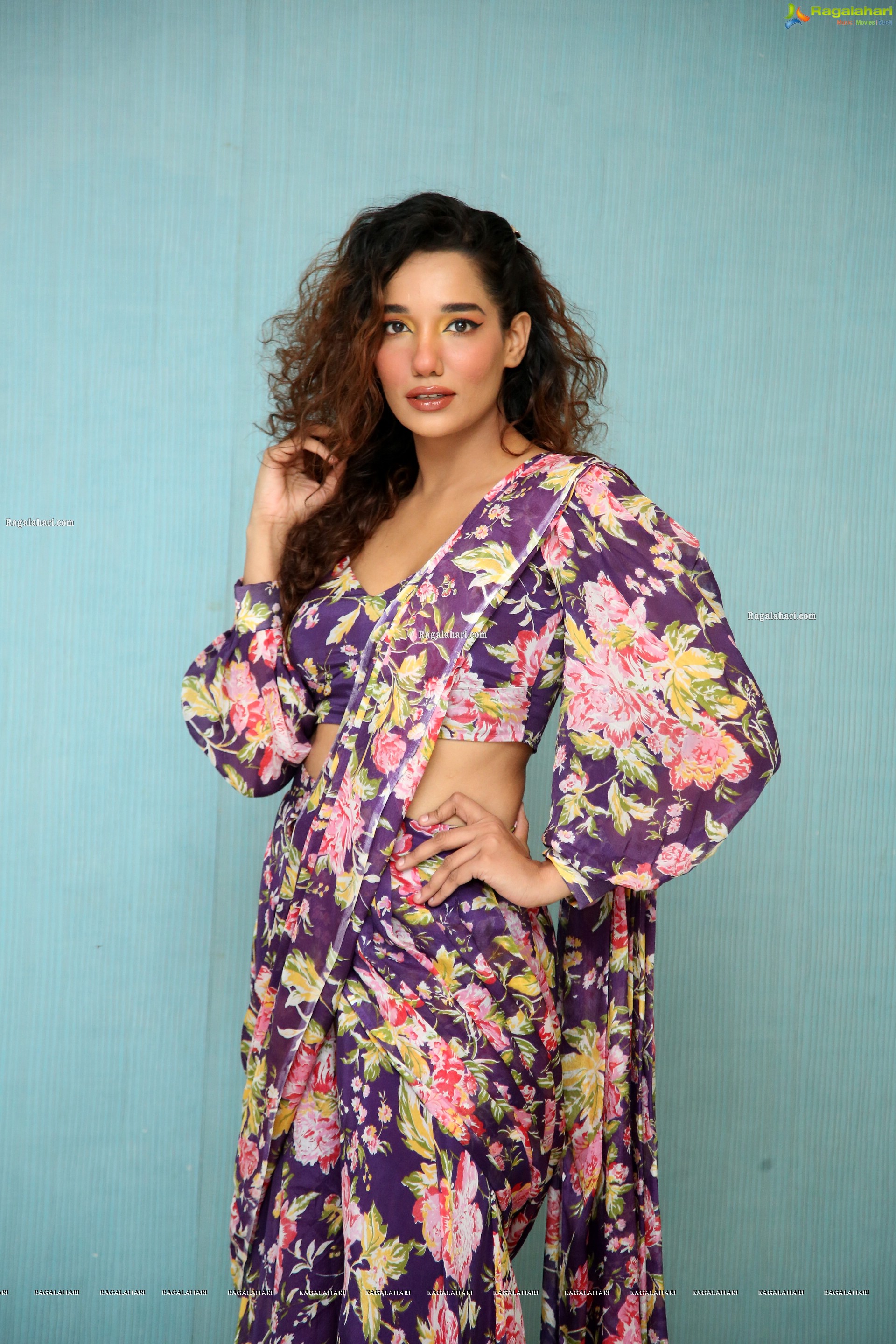 Aditi Sonali Tiwari in Purple Floral Printed Saree, HD Photo Gallery