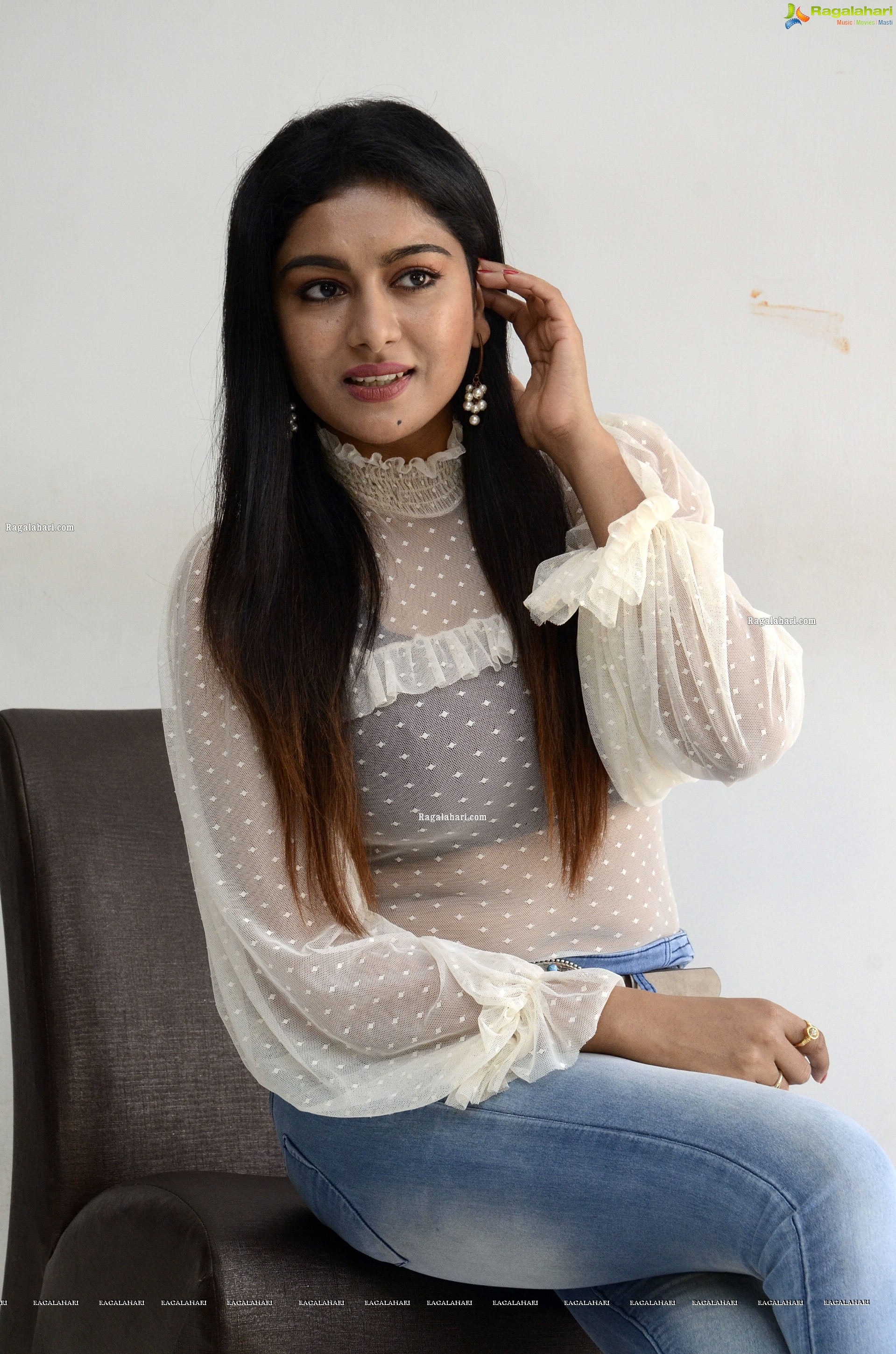 Akshatha Srinivas at MMOF Movie Interview, HD Photo Gallery