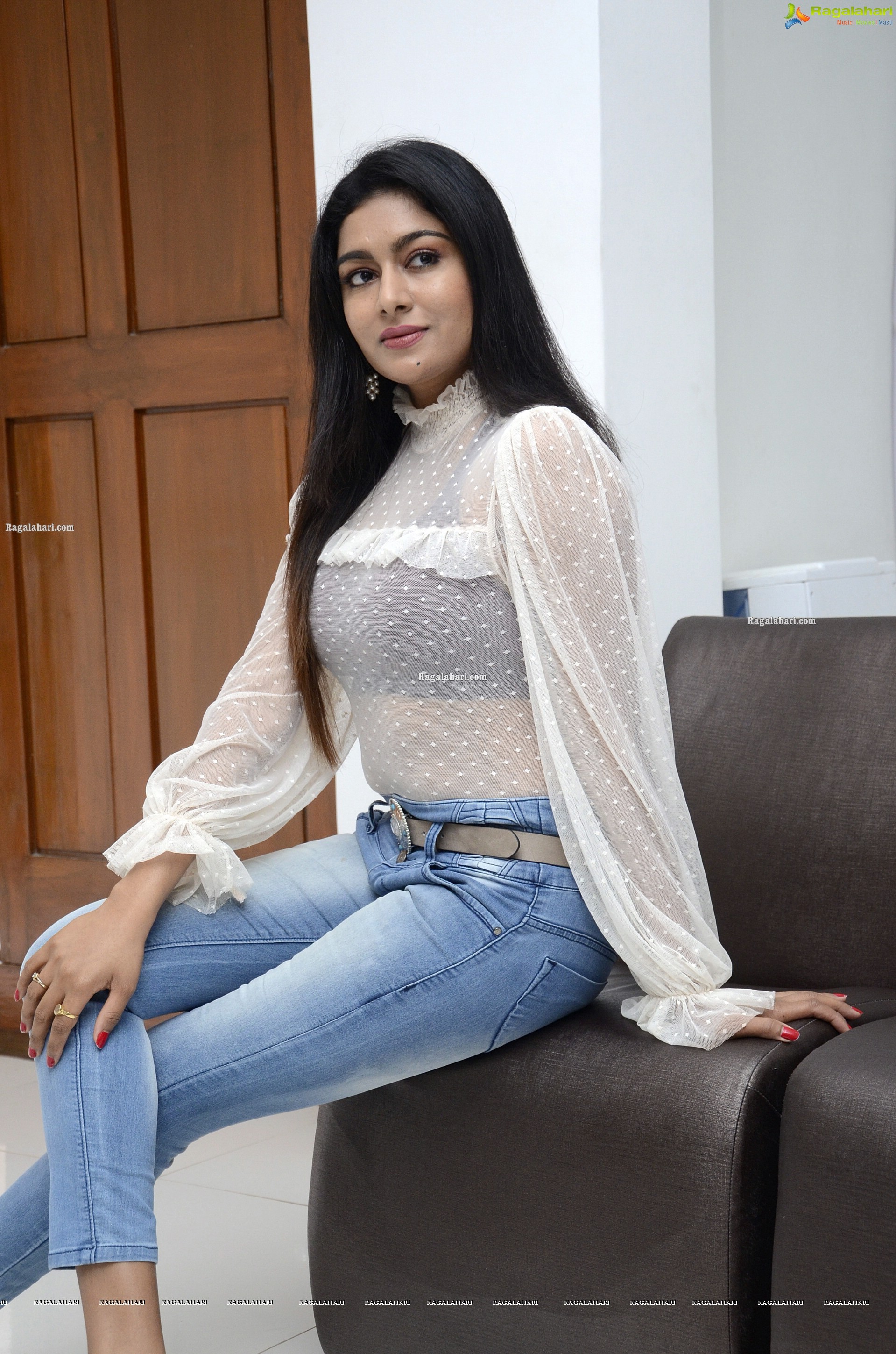 Akshatha Srinivas at MMOF Movie Interview, HD Photo Gallery