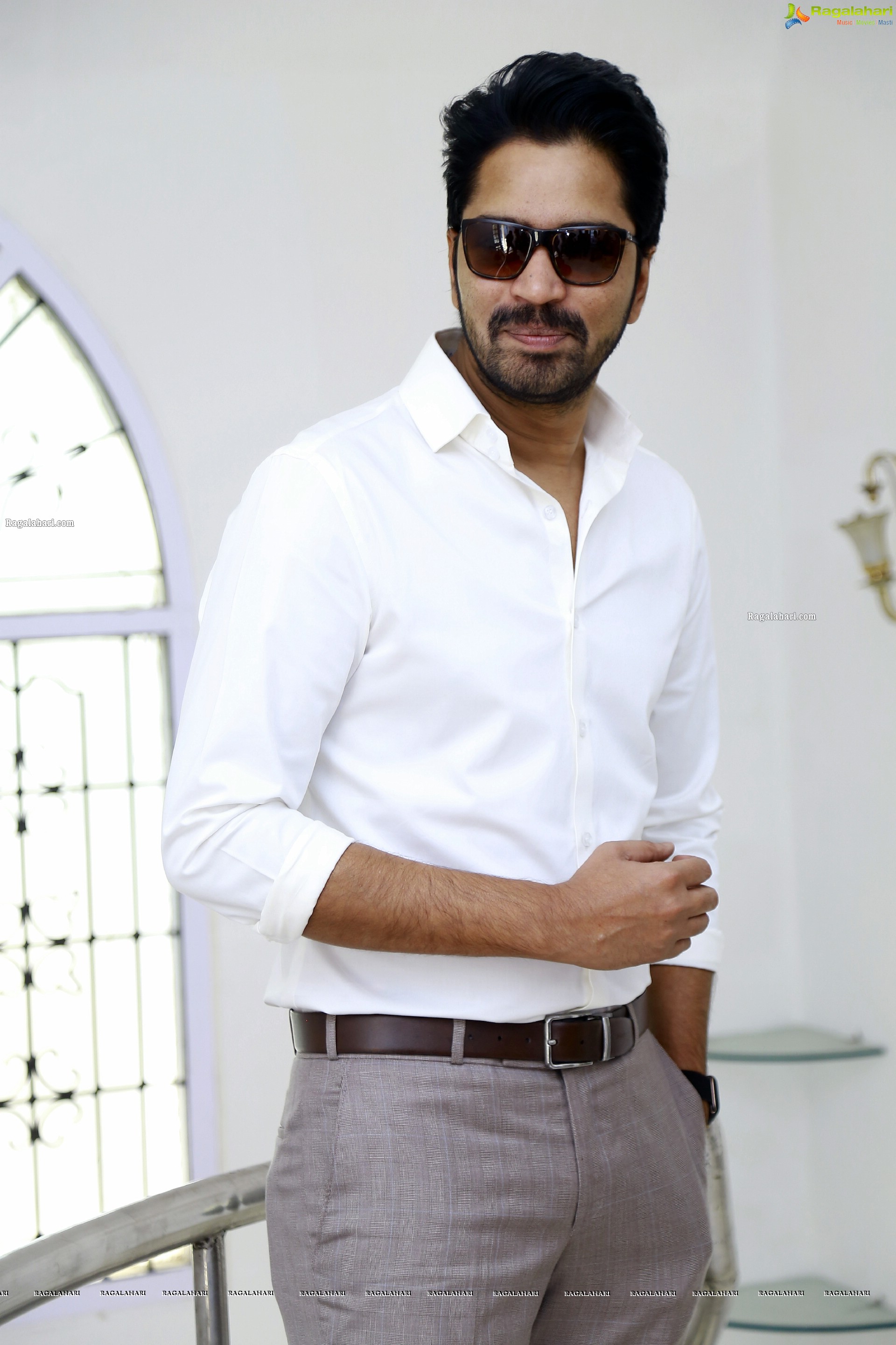 Allari Naresh at Naandi Movie Interview, HD Photo Gallery