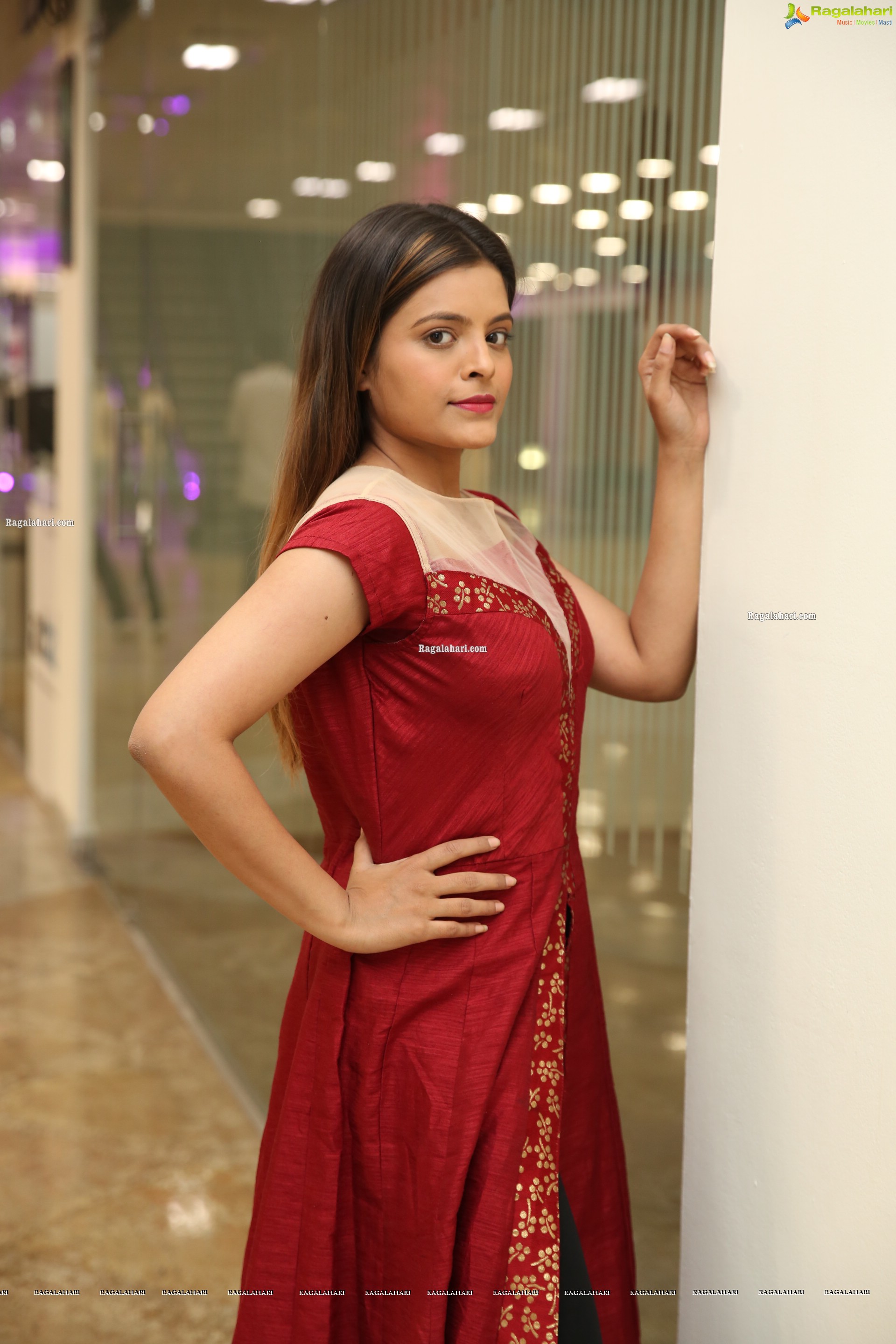 Kusumm in Red Fashionable Front Slit Kurti, HD Photo Gallery