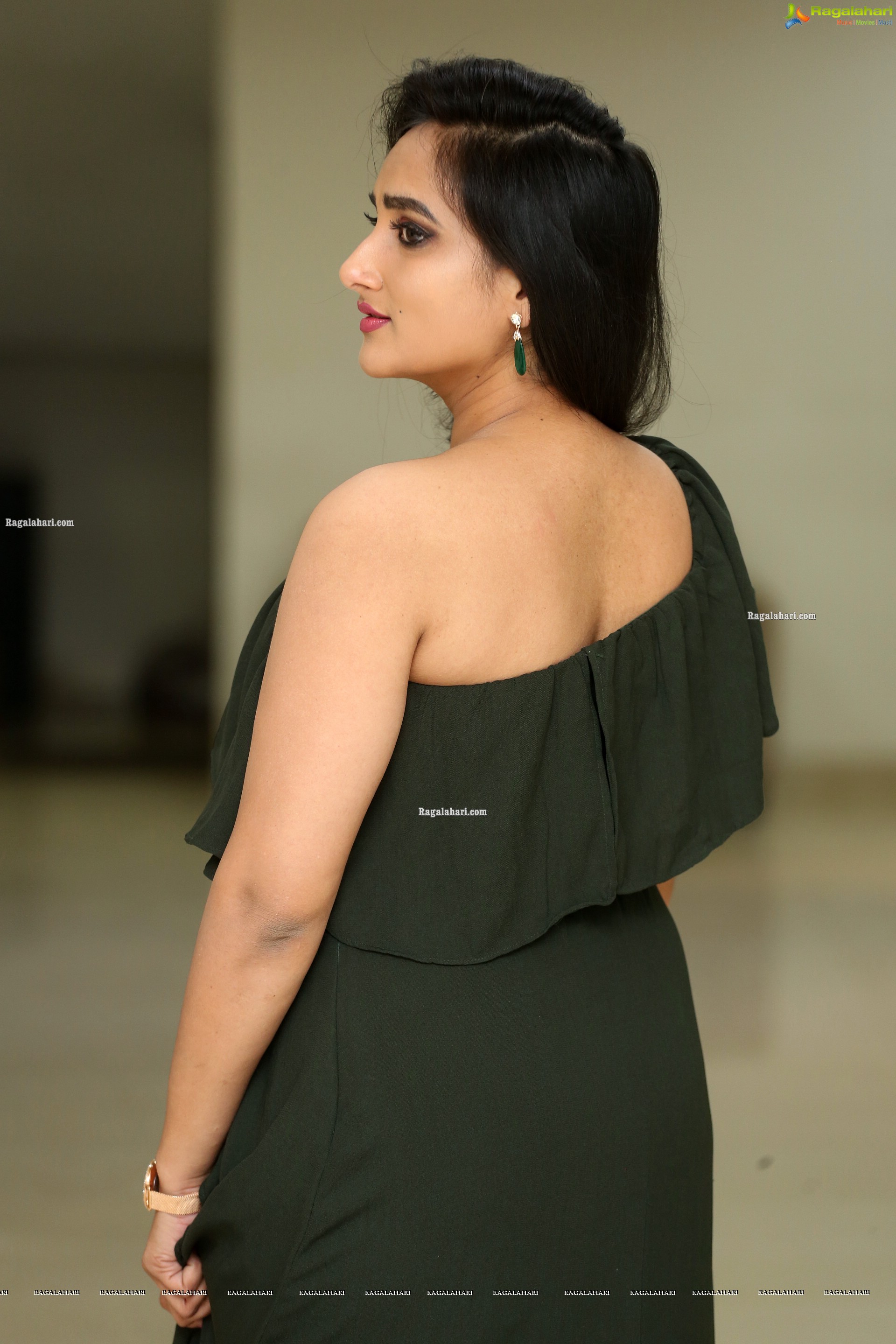 Madhu Krishnan at Sundari Movie Trailer Launch, HD Photo Gallery