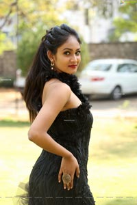 Maheshwari Vaddi at Bazaar Rowdy Movie Poster Launch