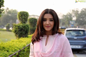 Malvika Sharma at Cancer Awareness Super Car Rally