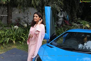 Malvika Sharma at Cancer Awareness Super Car Rally