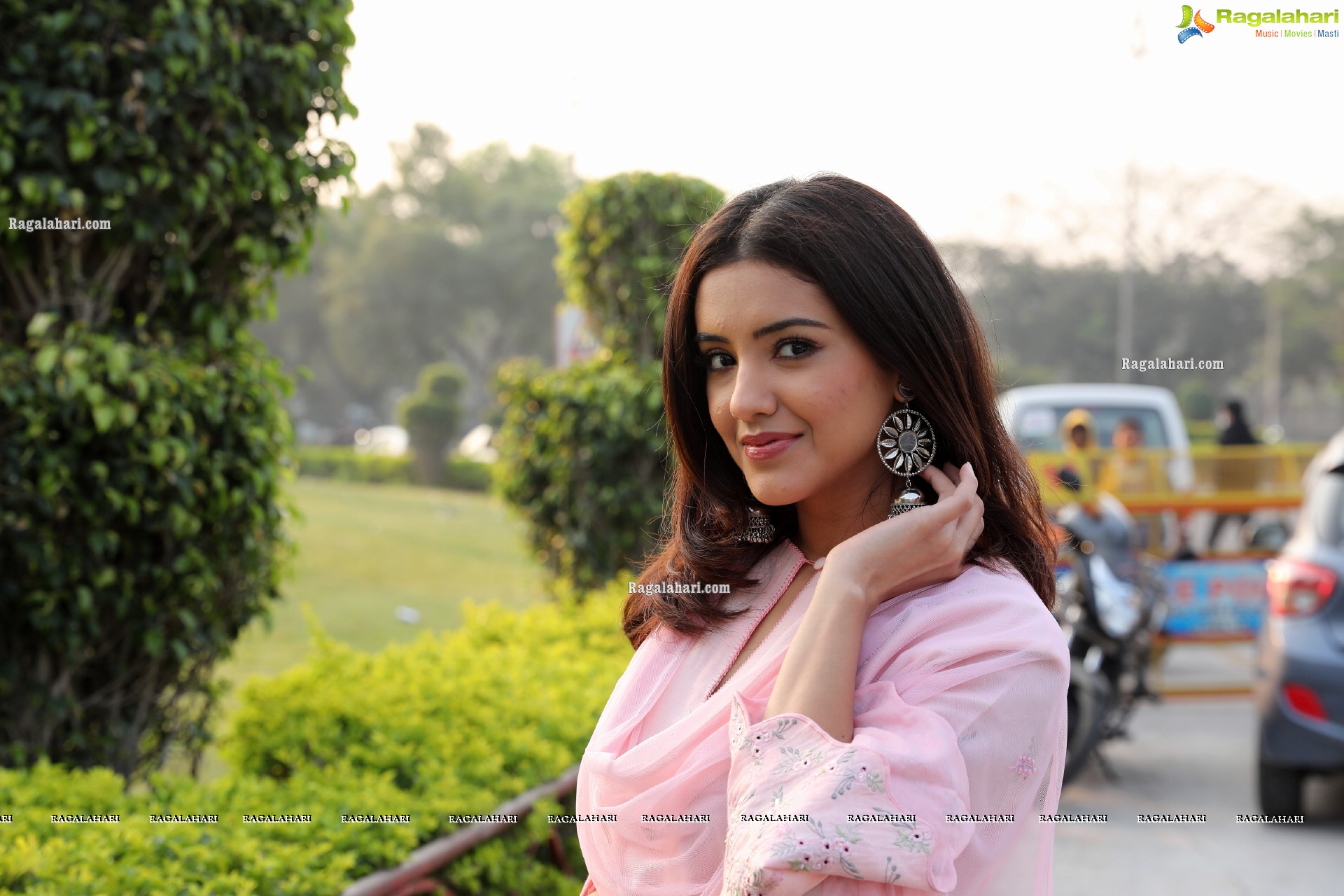 Malvika Sharma at Cancer Awareness Super Car Rally, HD Photo Gallery