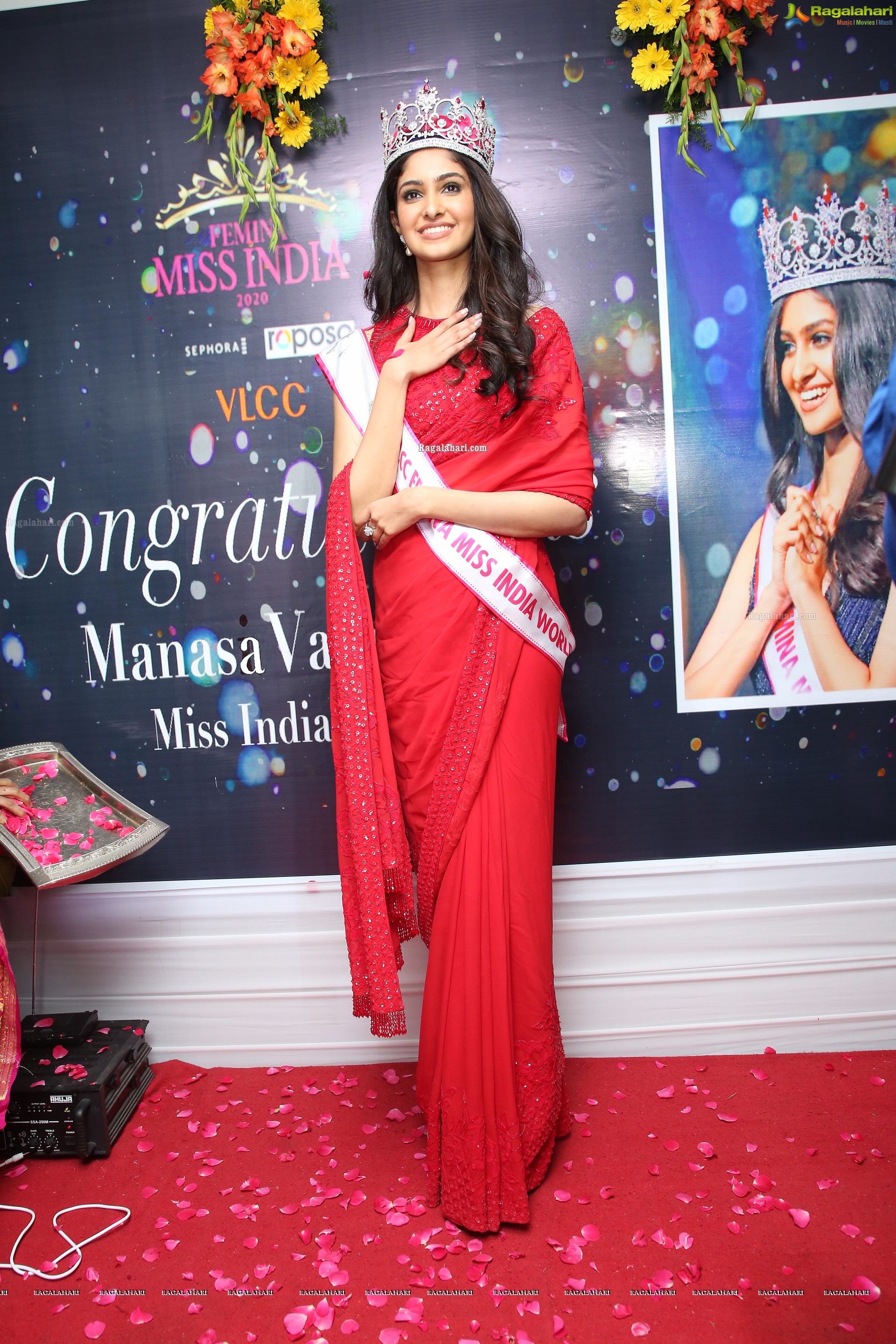 Femina Miss Miss India world 2020 Manasa Varanasi at Welcome Party at Home After Winning The Title