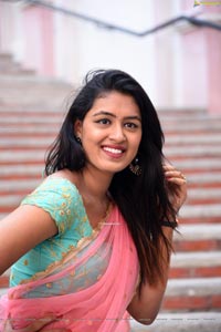 Meenal at Rangu Bommala Katha Movie Opening