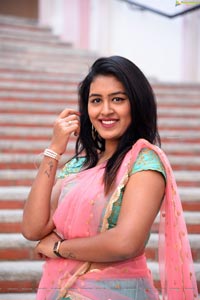 Meenal at Rangu Bommala Katha Movie Opening