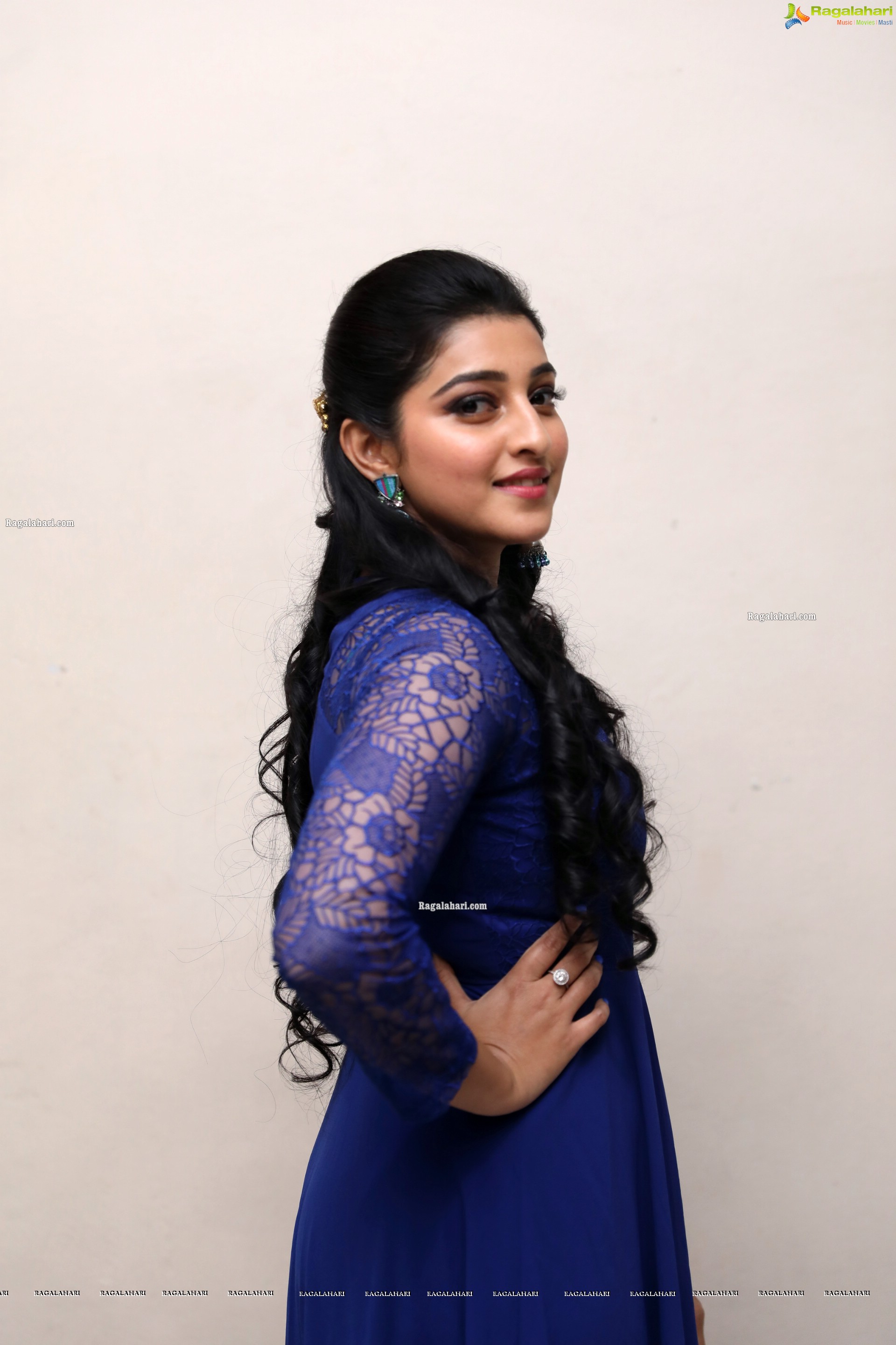 Mouryaani at Devarakondalo Vijay Prema Katha Pre-Release Event, HD Gallery