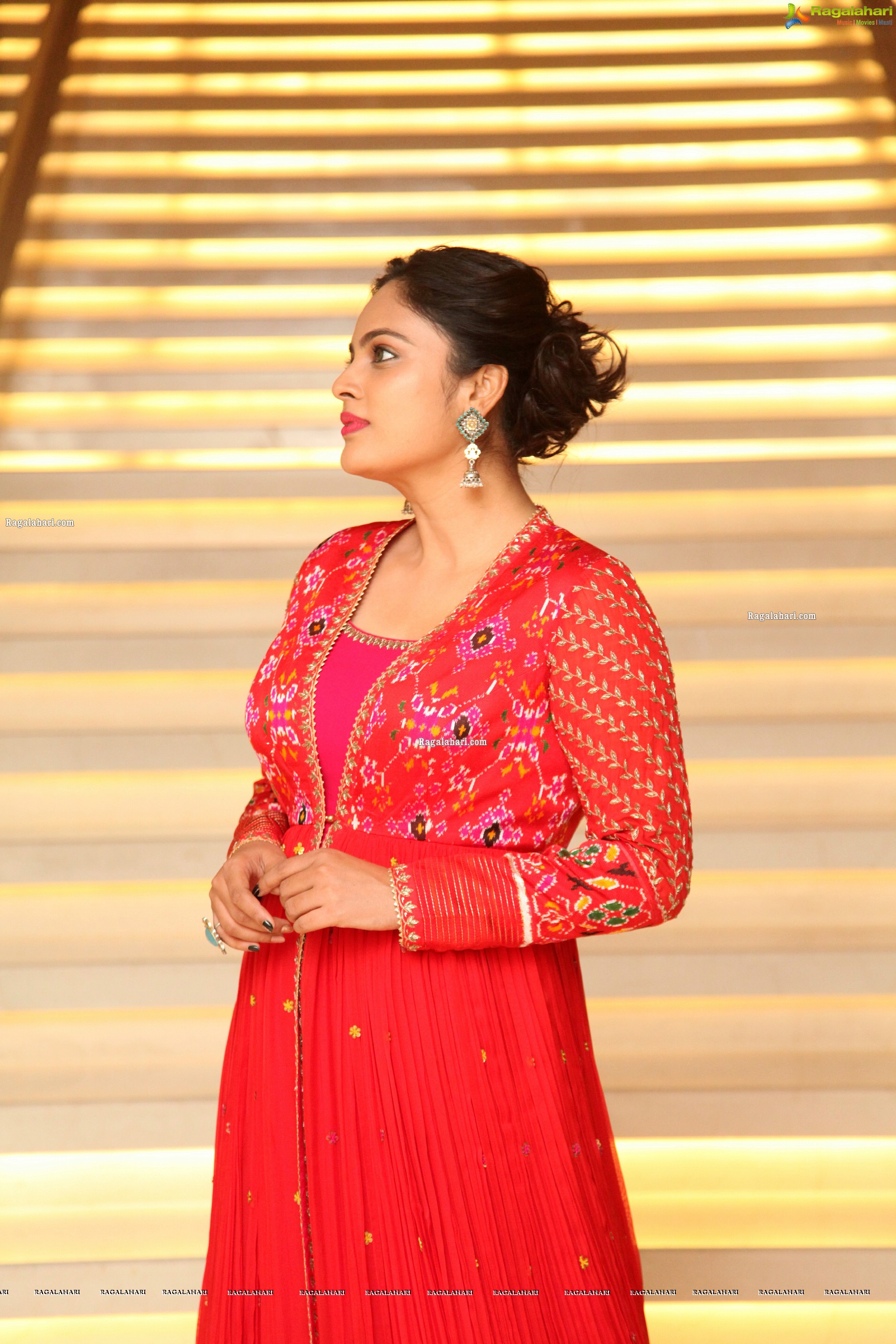 Nandita Swetha at Kapatadhaari Movie Pre-Release Event, HD Photo Gallery
