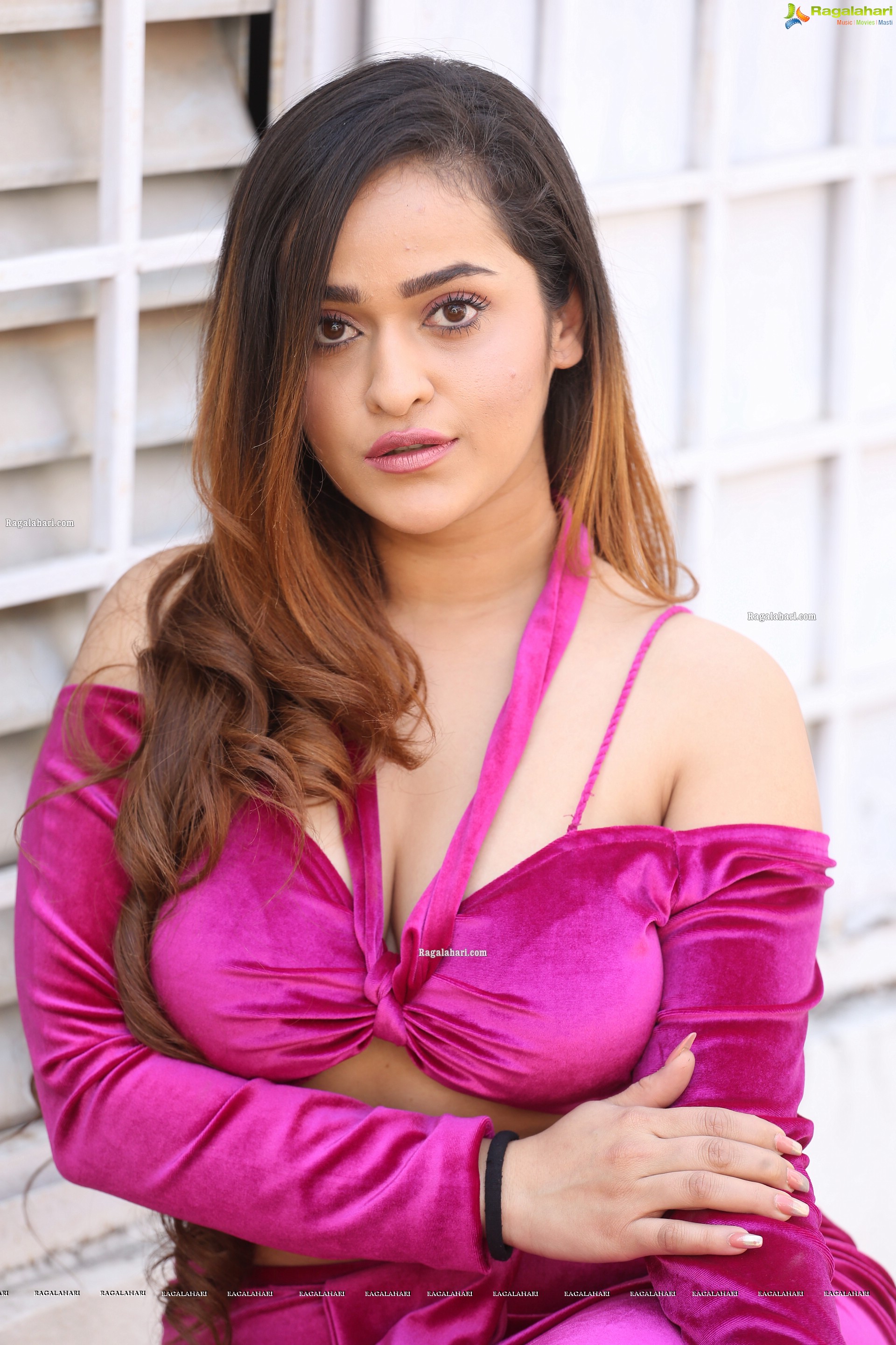 Prajakta Dusane at Rakkasi Movie Launch, HD Photo Gallery