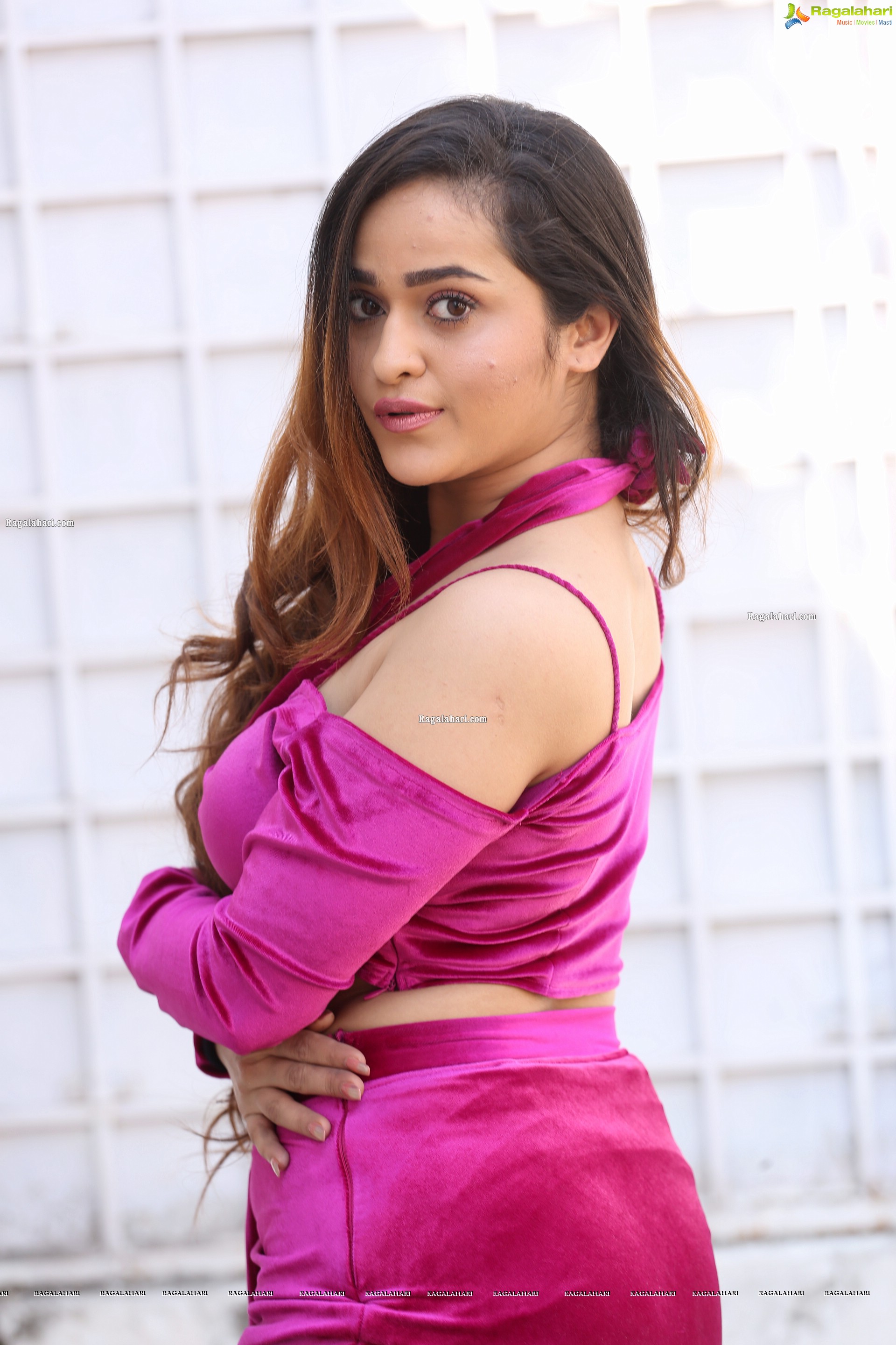 Prajakta Dusane at Rakkasi Movie Launch, HD Photo Gallery