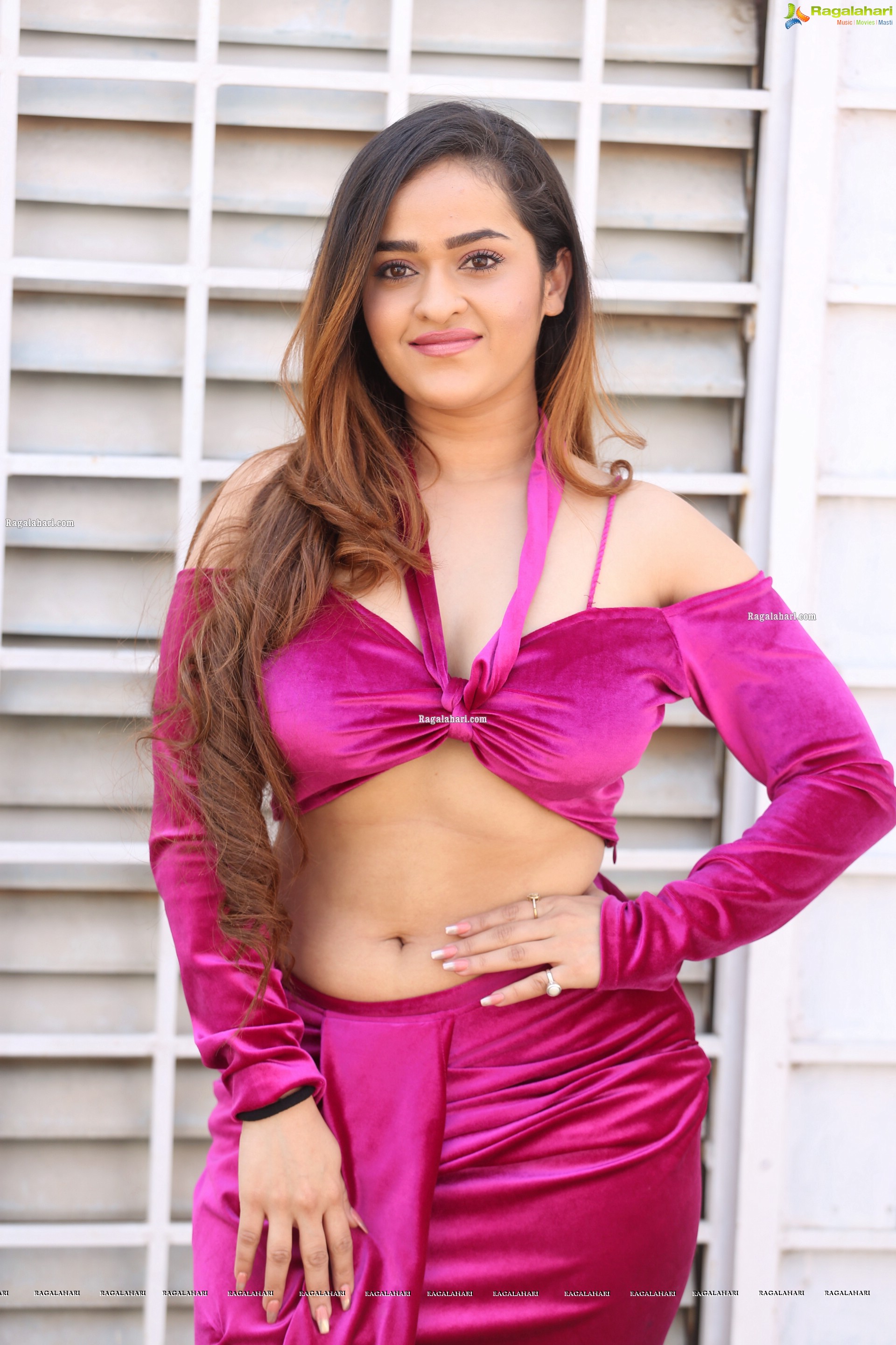 Prajakta Dusane at Rakkasi Movie Launch, HD Photo Gallery