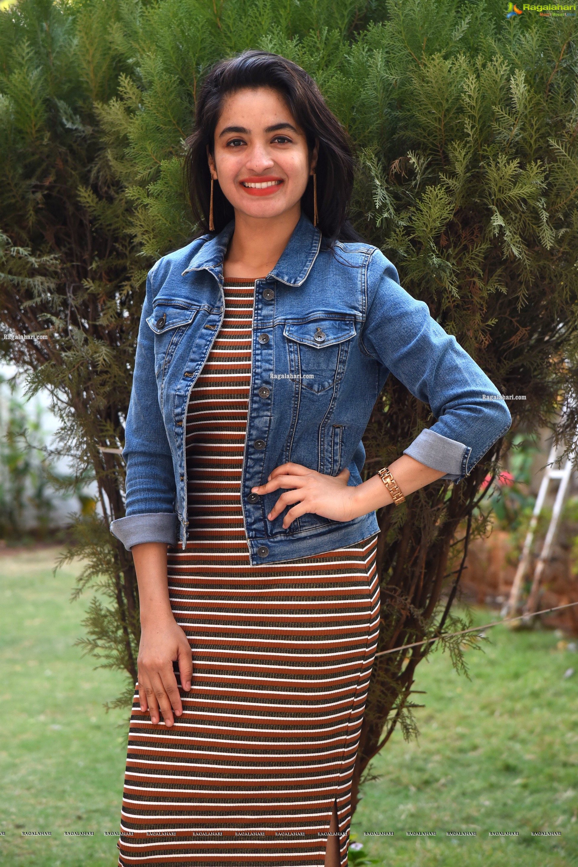 Priya at Bomma Adhirindi-Dimma Thirigindi Movie Interview, HD Gallery