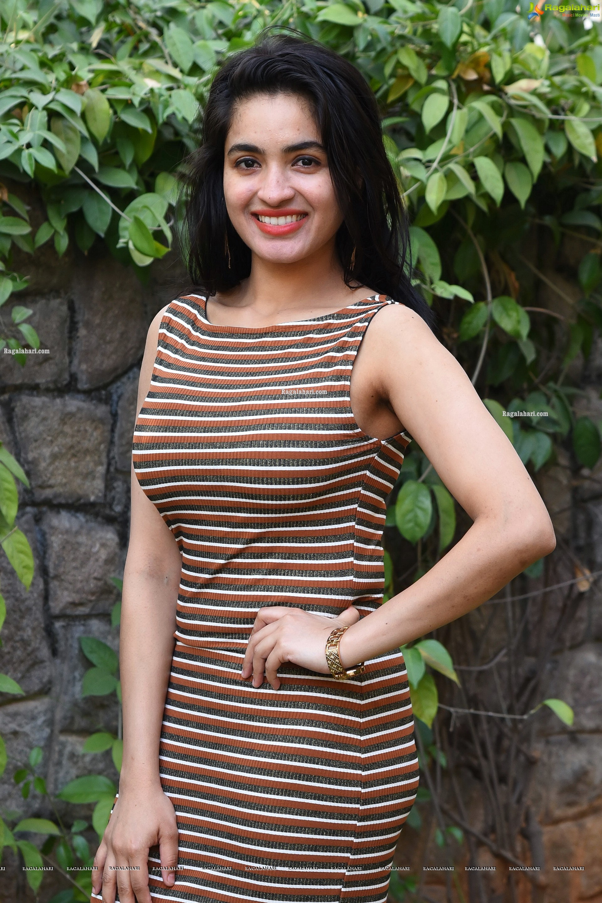 Priya at Bomma Adhirindi-Dimma Thirigindi Movie Interview, HD Gallery