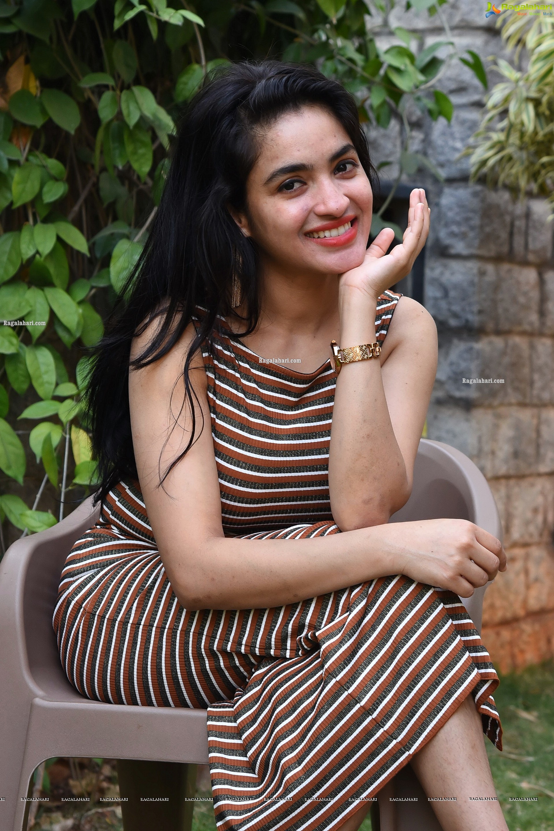 Priya at Bomma Adhirindi-Dimma Thirigindi Movie Interview, HD Gallery