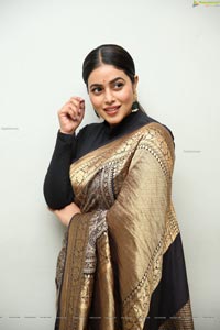 Poorna at Sundari Movie Trailer Launch